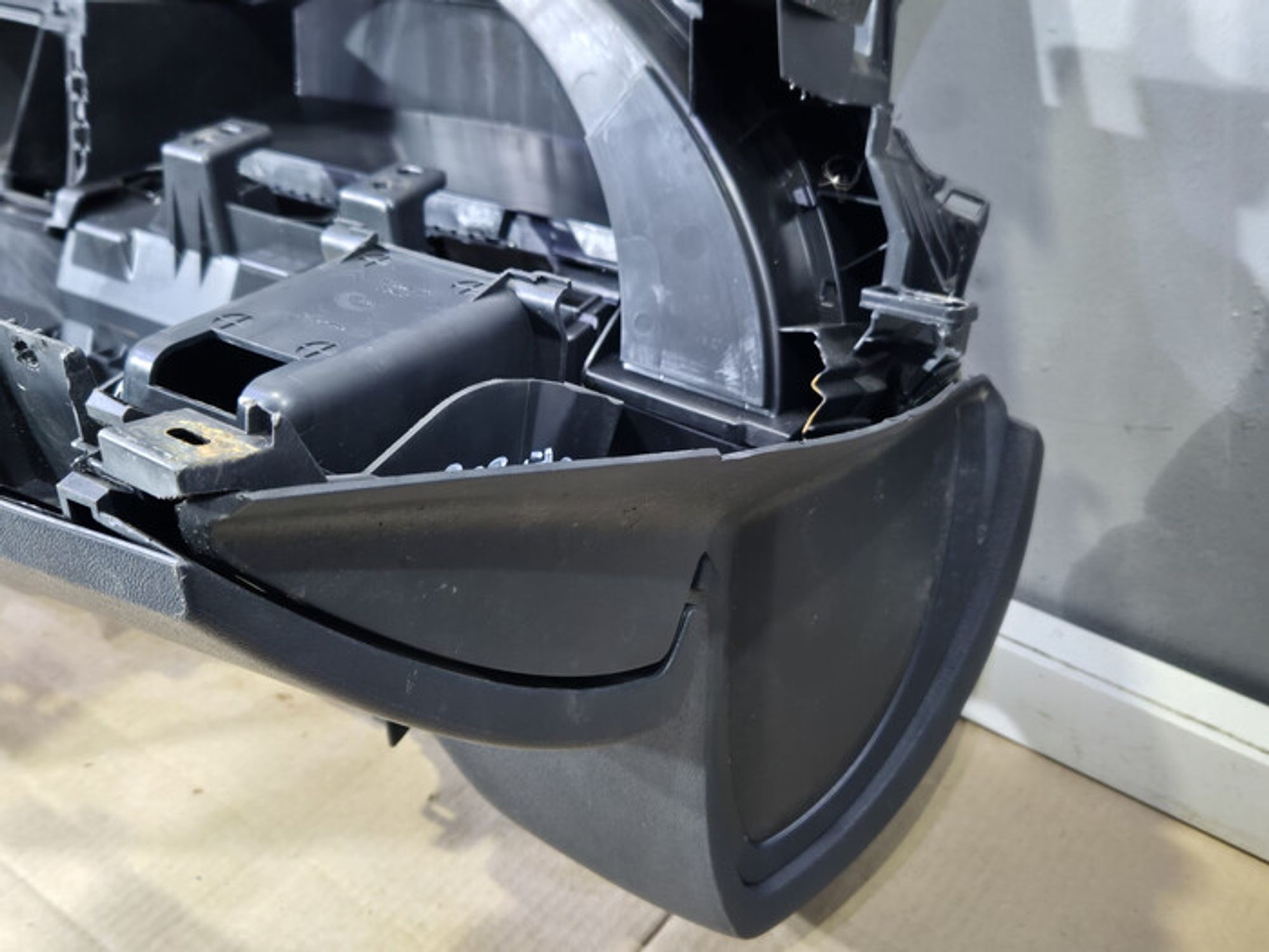 https://ycs.partsauto.market/partsauto-images/thmbs/78ee0fb3787e2dce013ed29fc8a1120c/1d4eaf8a6b886ee4130c0b258d9b51eb/09e7ac705c9f923954d8980beebcb6d4.jpg