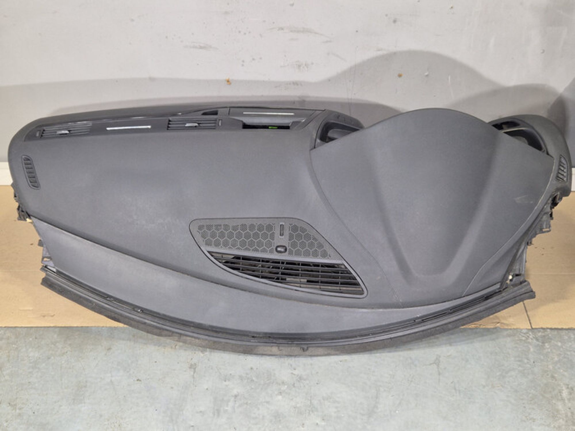 https://ycs.partsauto.market/partsauto-images/thmbs/78ee0fb3787e2dce013ed29fc8a1120c/1d4eaf8a6b886ee4130c0b258d9b51eb/35da1d70beccddd72c422166e09aa220.jpg