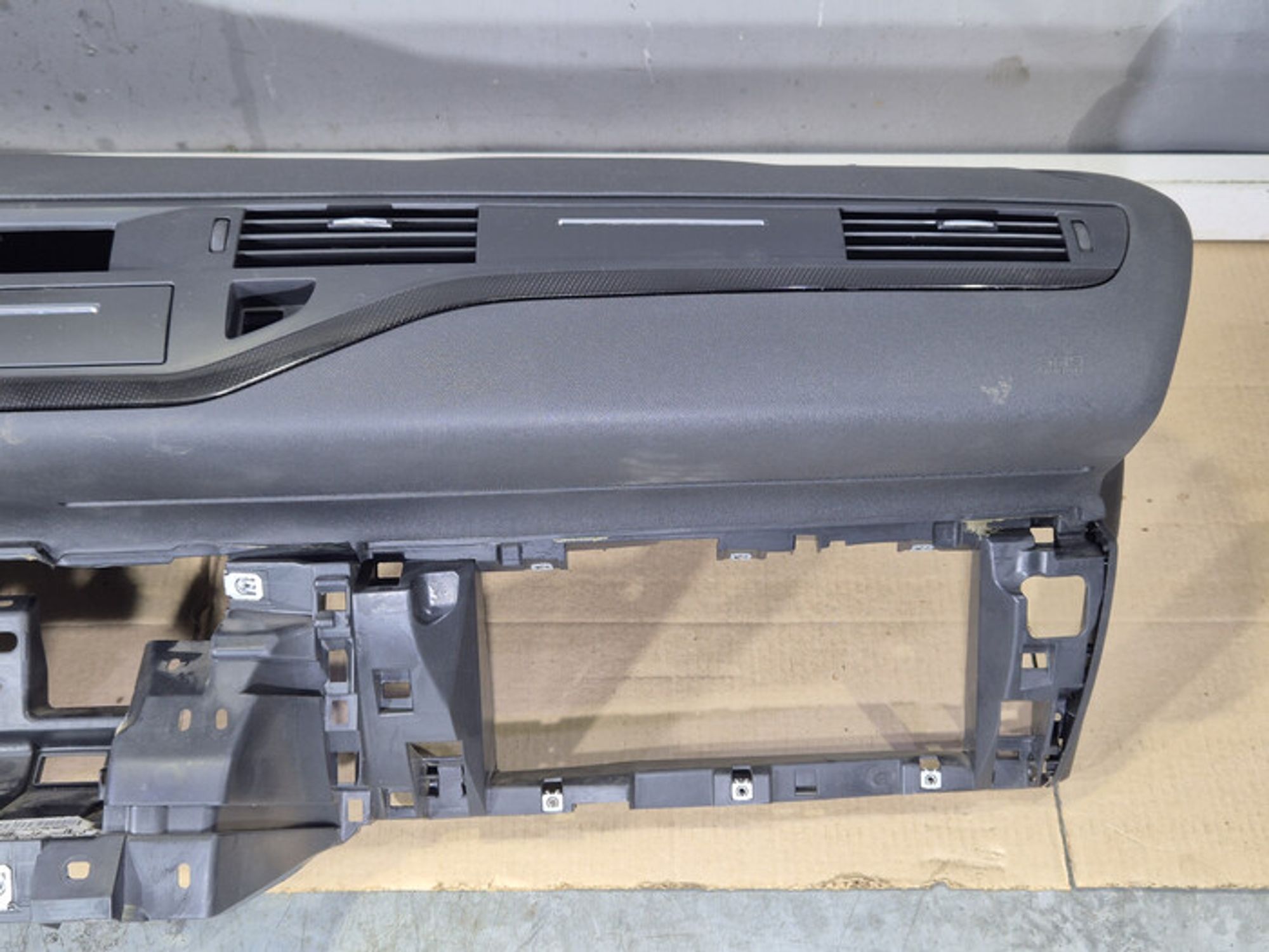 https://ycs.partsauto.market/partsauto-images/thmbs/78ee0fb3787e2dce013ed29fc8a1120c/1d4eaf8a6b886ee4130c0b258d9b51eb/8a42ba80488639761e85b4df7f16e7f1.jpg