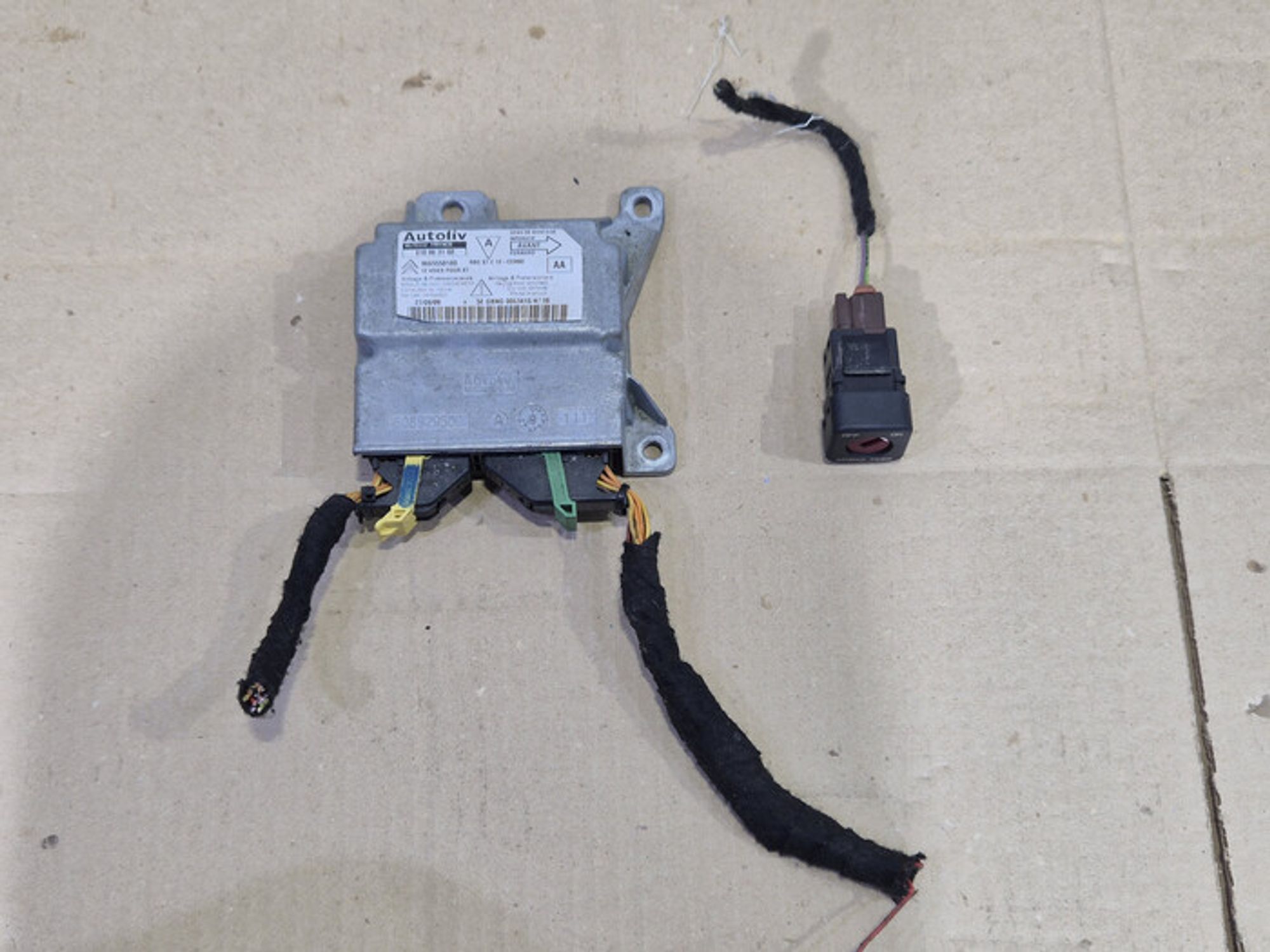 https://ycs.partsauto.market/partsauto-images/thmbs/78ee0fb3787e2dce013ed29fc8a1120c/1d4eaf8a6b886ee4130c0b258d9b51eb/fe1a2257e3fe2d251600c74c05e069da.jpg