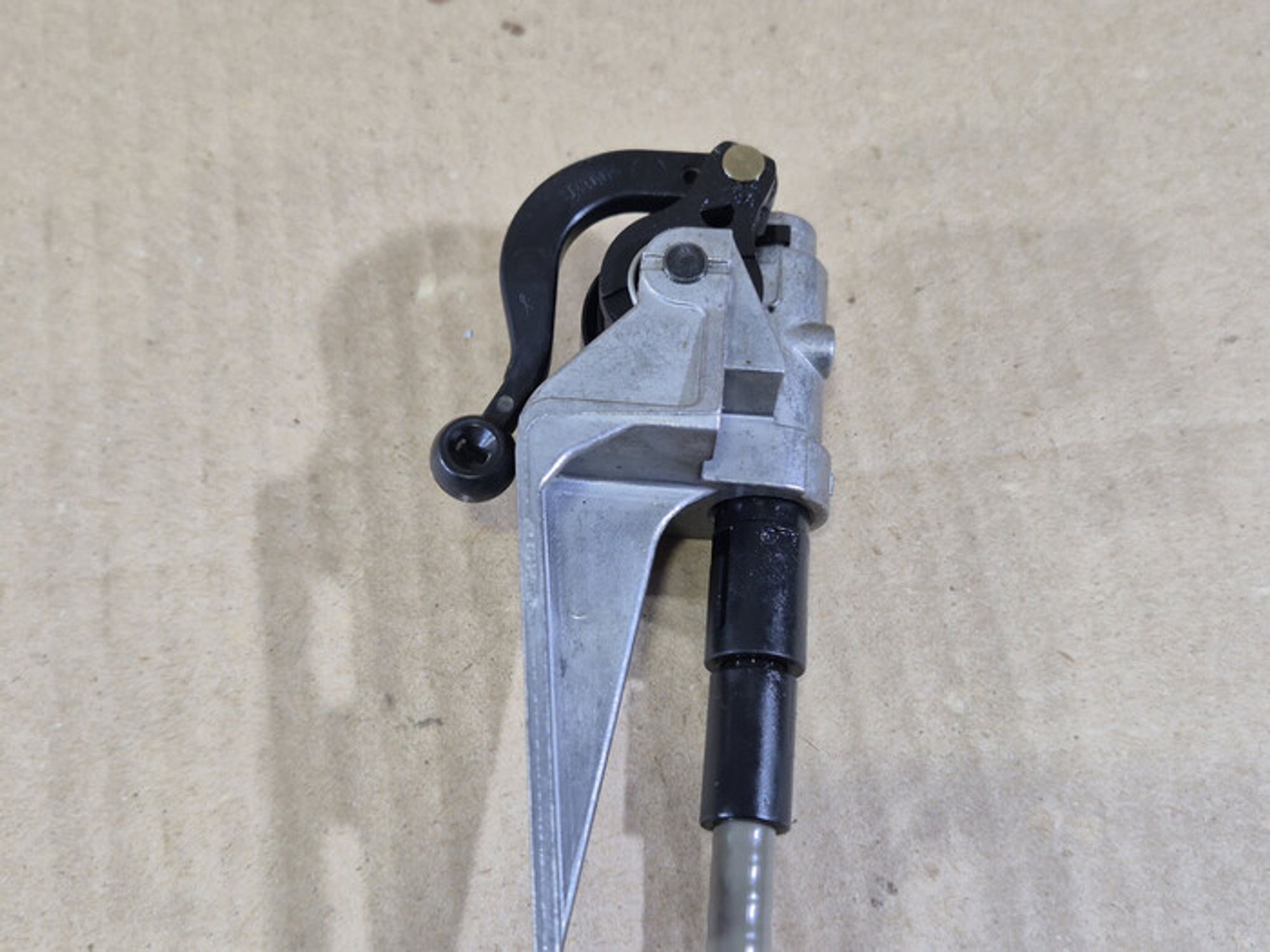 https://ycs.partsauto.market/partsauto-images/thmbs/78ee0fb3787e2dce013ed29fc8a1120c/1d767196ce472730cb34c05b885d8569/c408528c274f1284d969e185b7cd5796.jpg