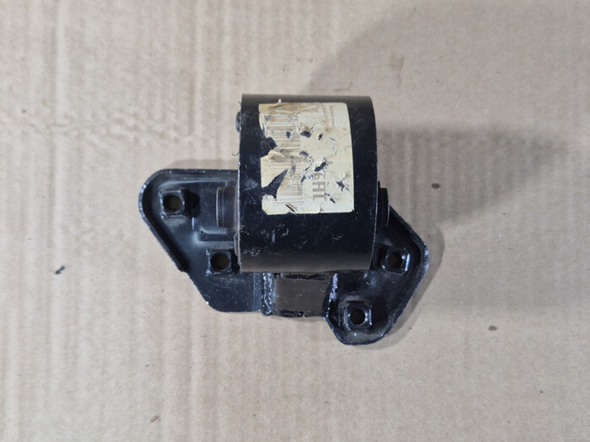 https://ycs.partsauto.market/partsauto-images/thmbs/78ee0fb3787e2dce013ed29fc8a1120c/1da6e0d04e0ef84749842fabb7f5445f/83bce6853995cbf584d96870264c68ab.jpg