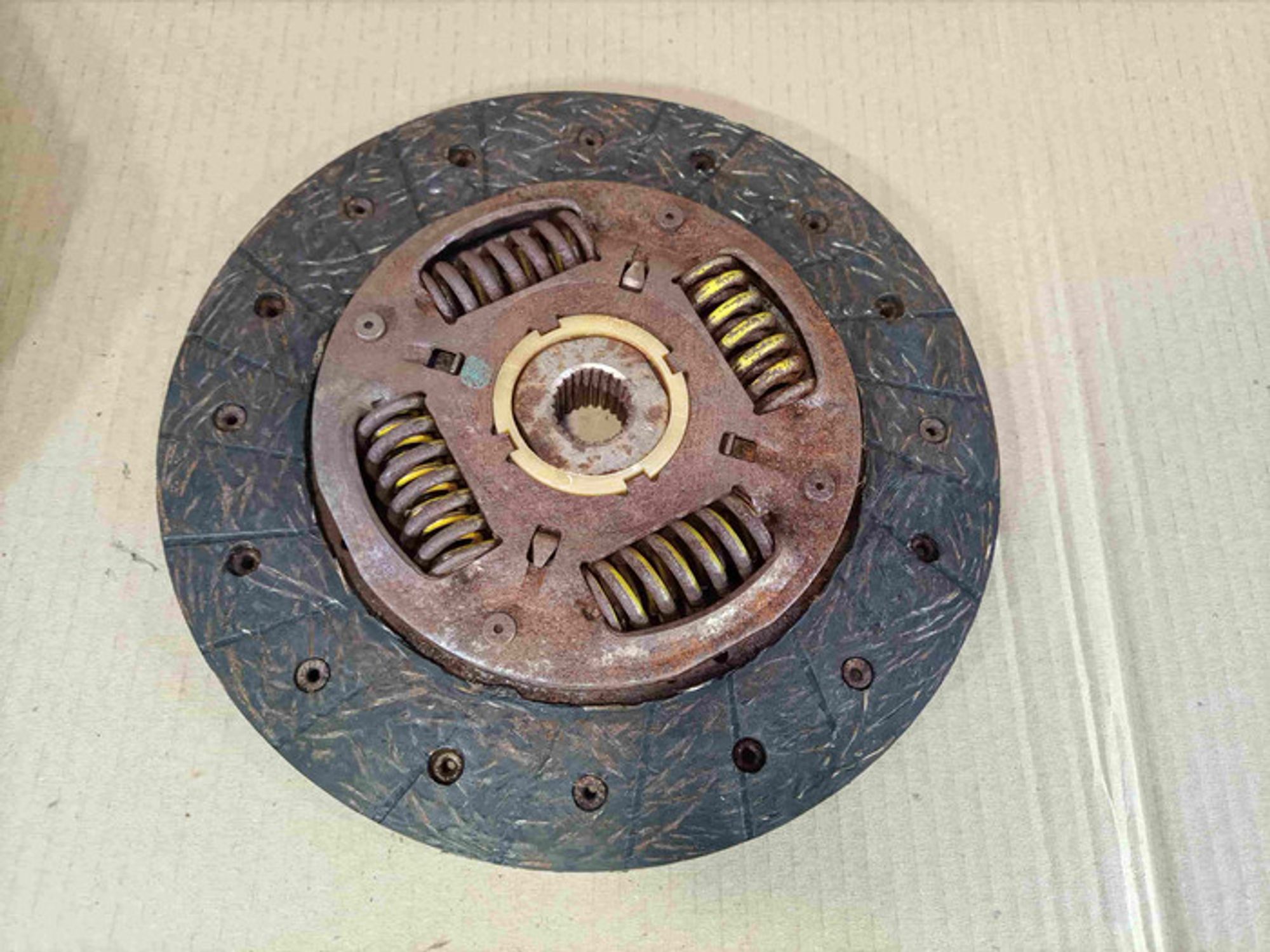 https://ycs.partsauto.market/partsauto-images/thmbs/78ee0fb3787e2dce013ed29fc8a1120c/1db0fd98a7d3d72a2baf192cfaf46f67/f66bcc146368cc2bc693433543a0dc9e.jpg