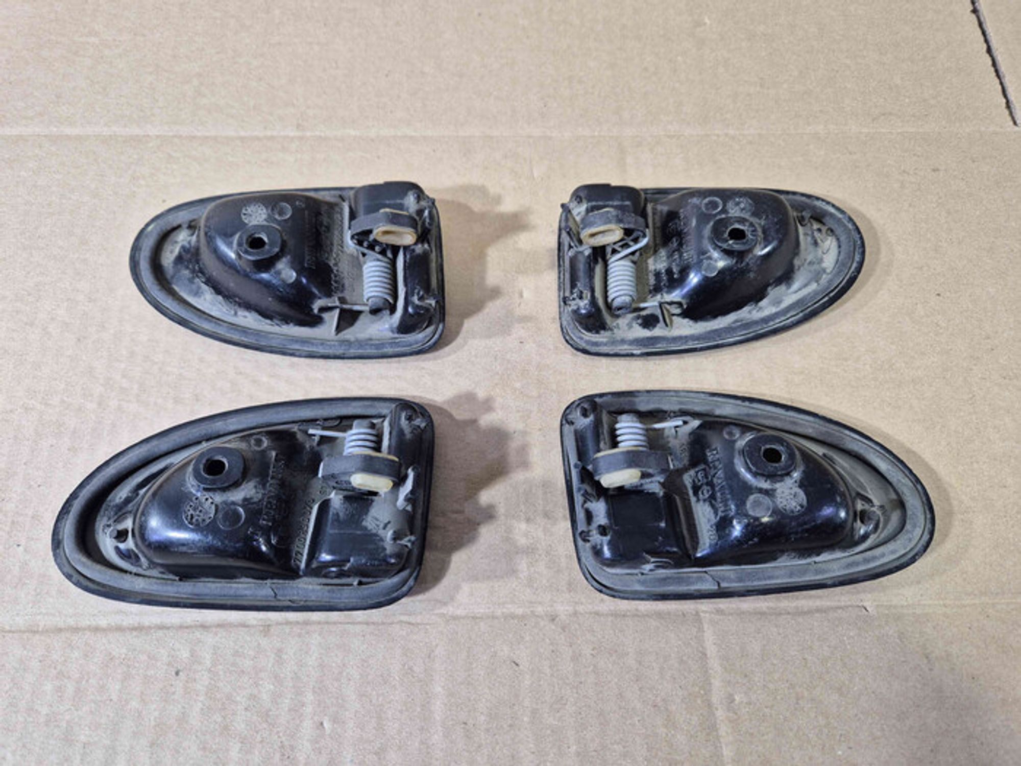 https://ycs.partsauto.market/partsauto-images/thmbs/78ee0fb3787e2dce013ed29fc8a1120c/1eef44d9bd48dbac29320dad5842b27c/7d68b795f0bf6931e4803075253f3f1e.jpg