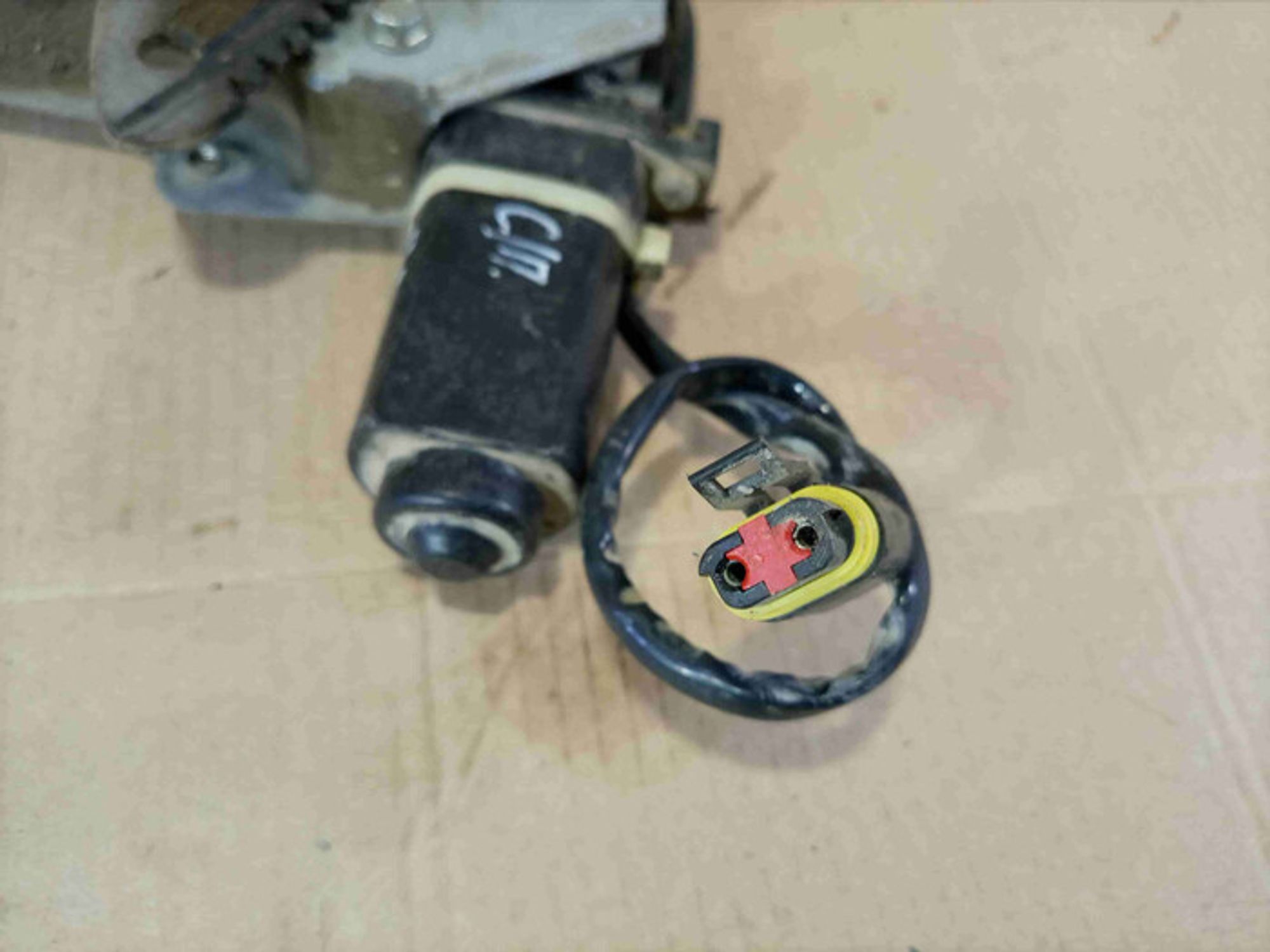 https://ycs.partsauto.market/partsauto-images/thmbs/78ee0fb3787e2dce013ed29fc8a1120c/1f1f72c33c556e0eaaa896d7e3a6ce29/4c1588c4a8beefb88d8e5ec459c73db3.jpg