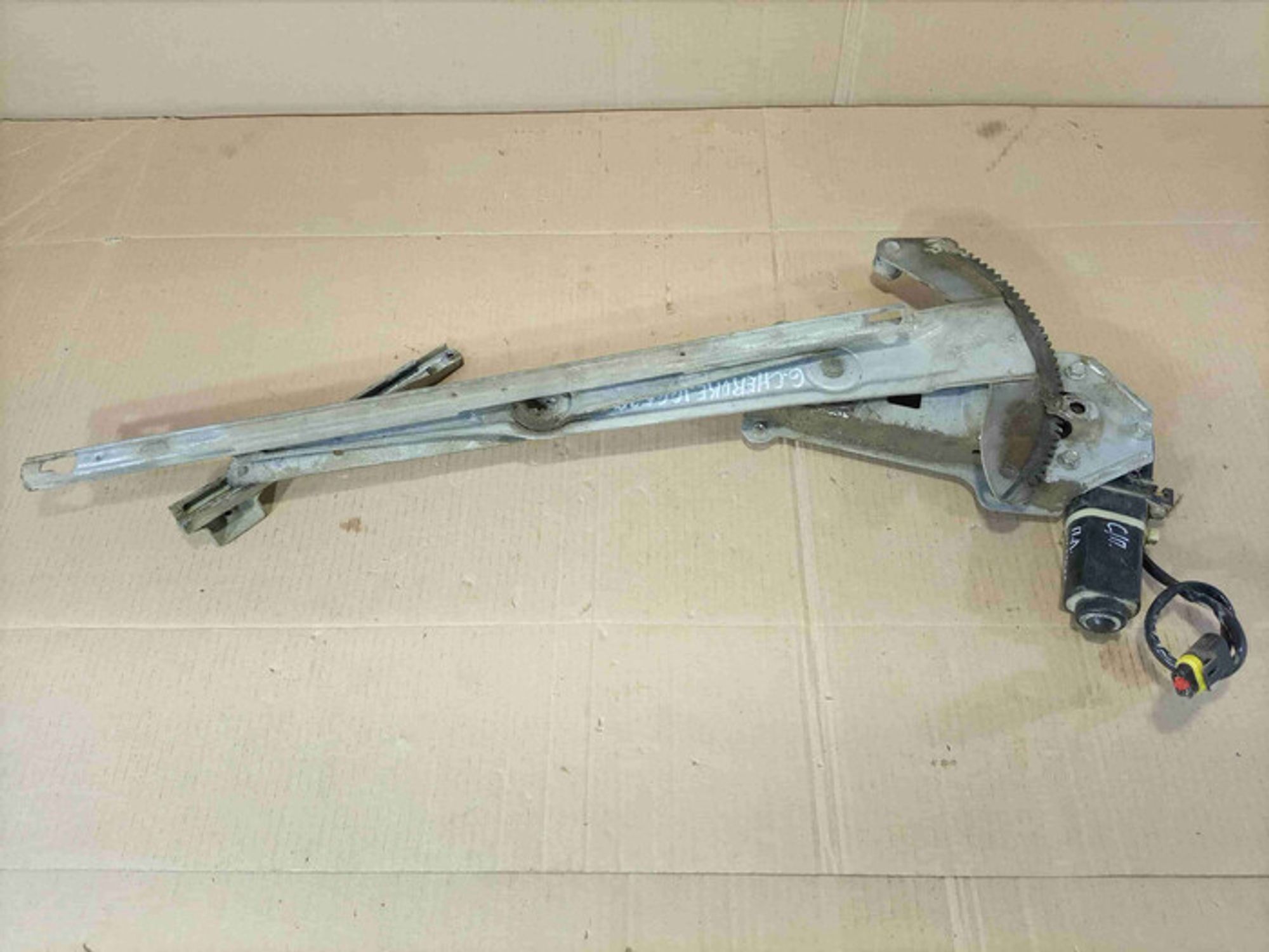 https://ycs.partsauto.market/partsauto-images/thmbs/78ee0fb3787e2dce013ed29fc8a1120c/1f1f72c33c556e0eaaa896d7e3a6ce29/8813f1feb6fe8fbe4ac6bf187a8f5a51.jpg