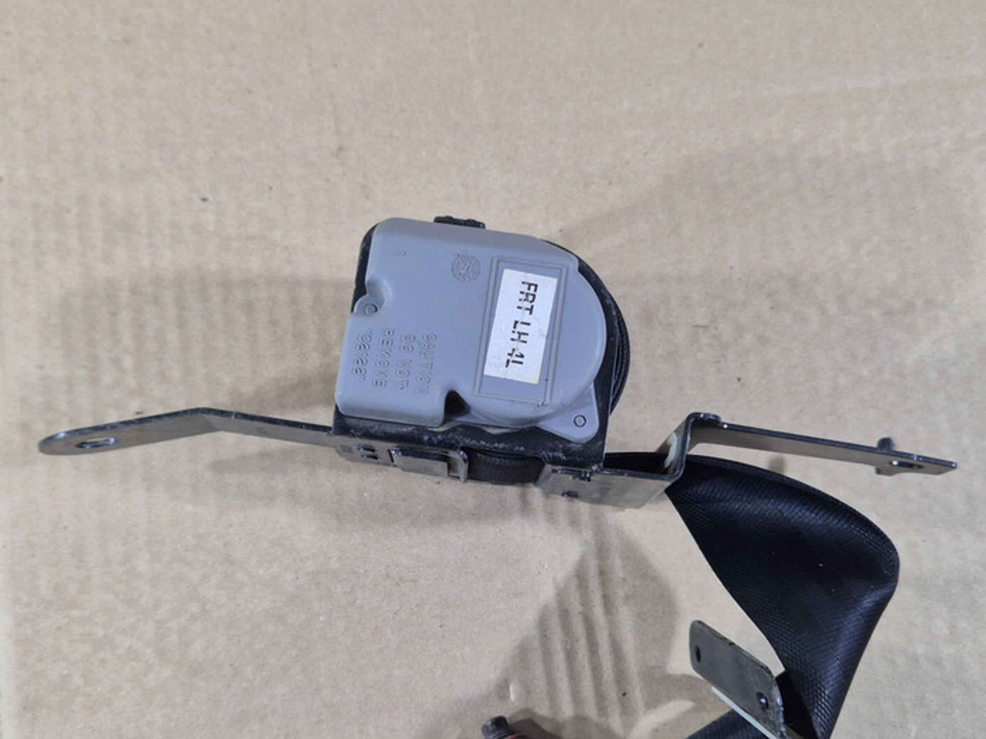 https://ycs.partsauto.market/partsauto-images/thmbs/78ee0fb3787e2dce013ed29fc8a1120c/1fcdea4a92f9261dda61ca7dbd54188a/3fd85b8701b254eee413a2b0bdd566a6.jpg