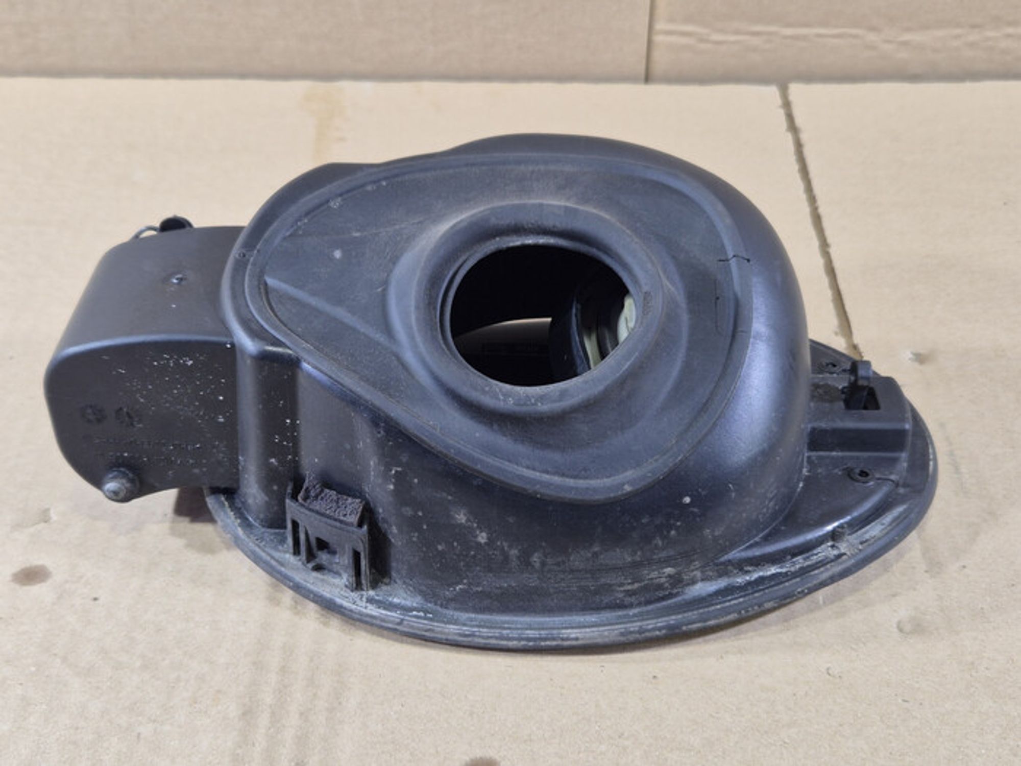 https://ycs.partsauto.market/partsauto-images/thmbs/78ee0fb3787e2dce013ed29fc8a1120c/20db32c06f73ae544816acb42842c0b2/8704860642488dc147fb7a96b7ce4734.jpg