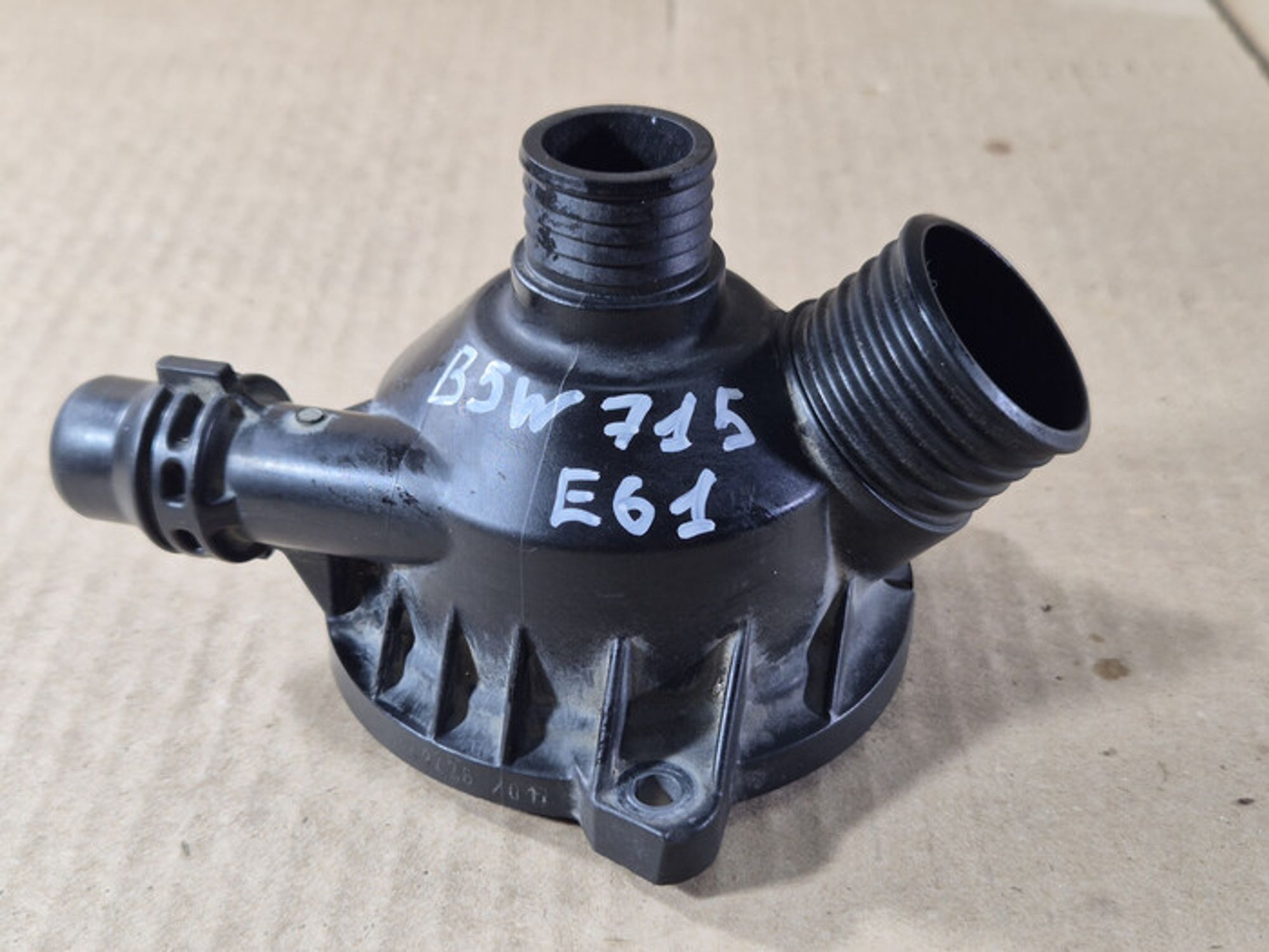 https://ycs.partsauto.market/partsauto-images/thmbs/78ee0fb3787e2dce013ed29fc8a1120c/20ed60d57a73561815a33b707a72a4bb/83363aa43ef47ec37cfa782f2d75296a.jpg