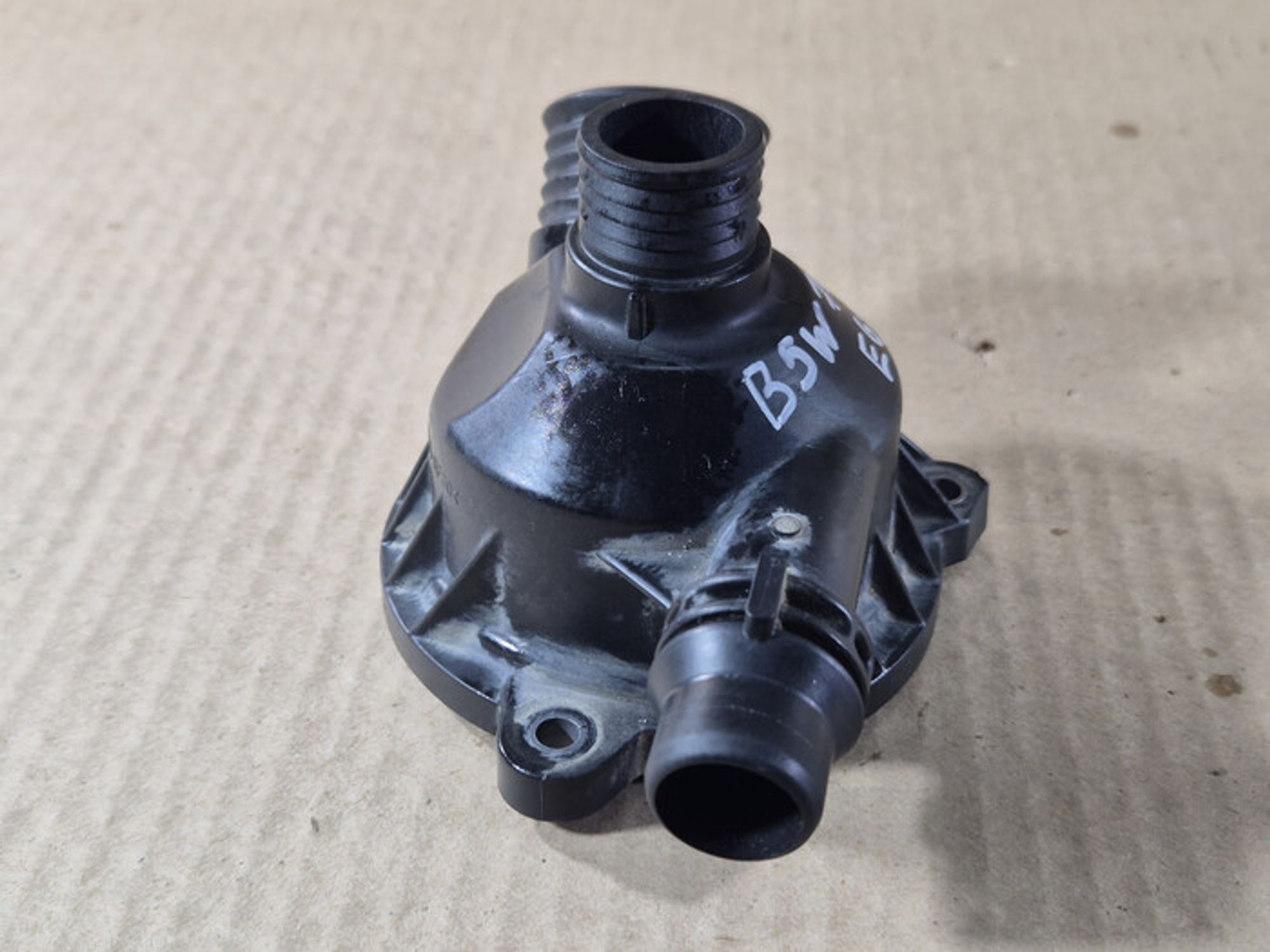 https://ycs.partsauto.market/partsauto-images/thmbs/78ee0fb3787e2dce013ed29fc8a1120c/20ed60d57a73561815a33b707a72a4bb/e4b7325bb40887972a00ce5f5ce1477d.jpg