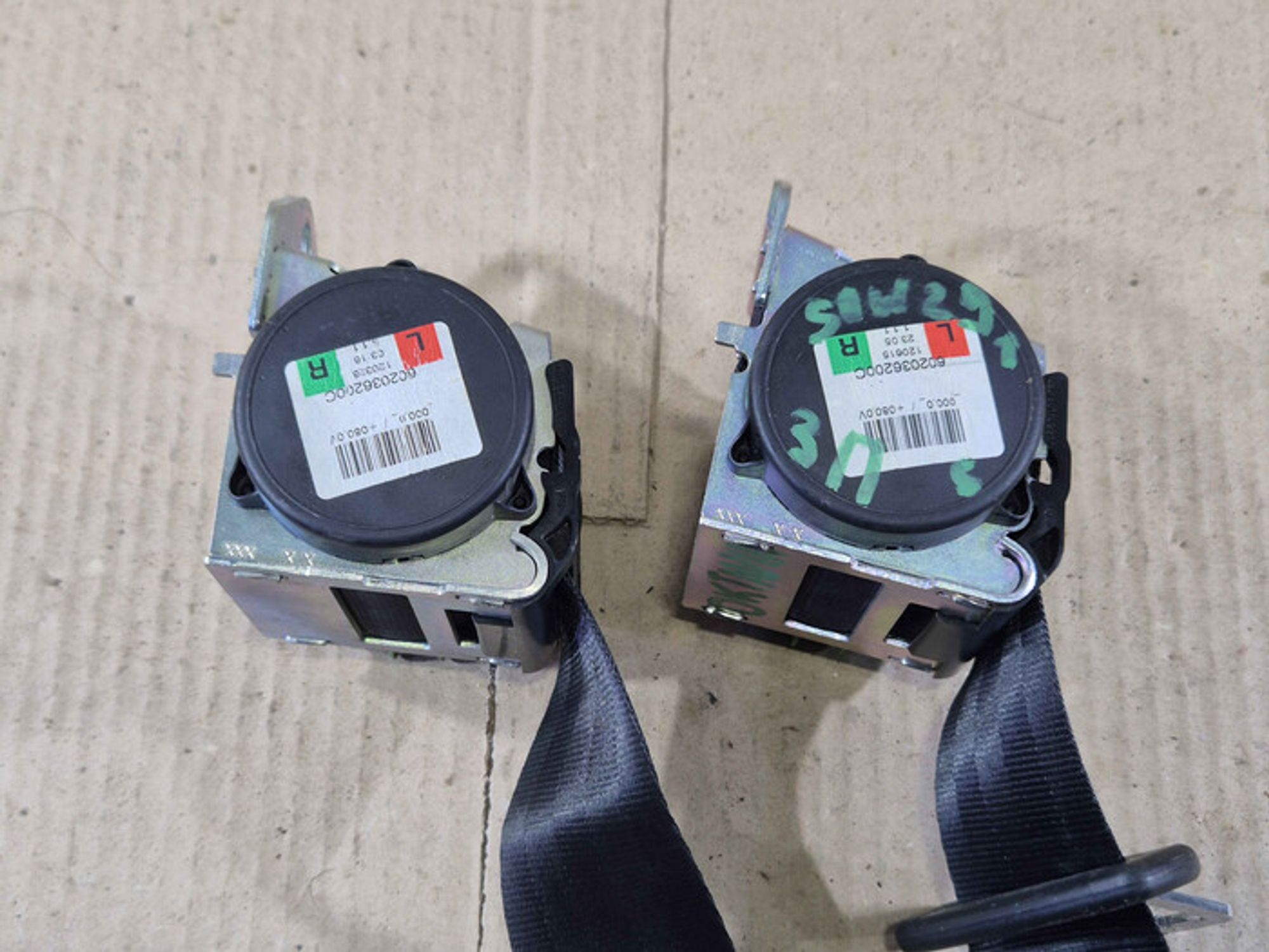 https://ycs.partsauto.market/partsauto-images/thmbs/78ee0fb3787e2dce013ed29fc8a1120c/20f4a4465937f0ba762d6d9eba91542d/3c6b61b32e2e551ac93085eb1a37f40c.jpg