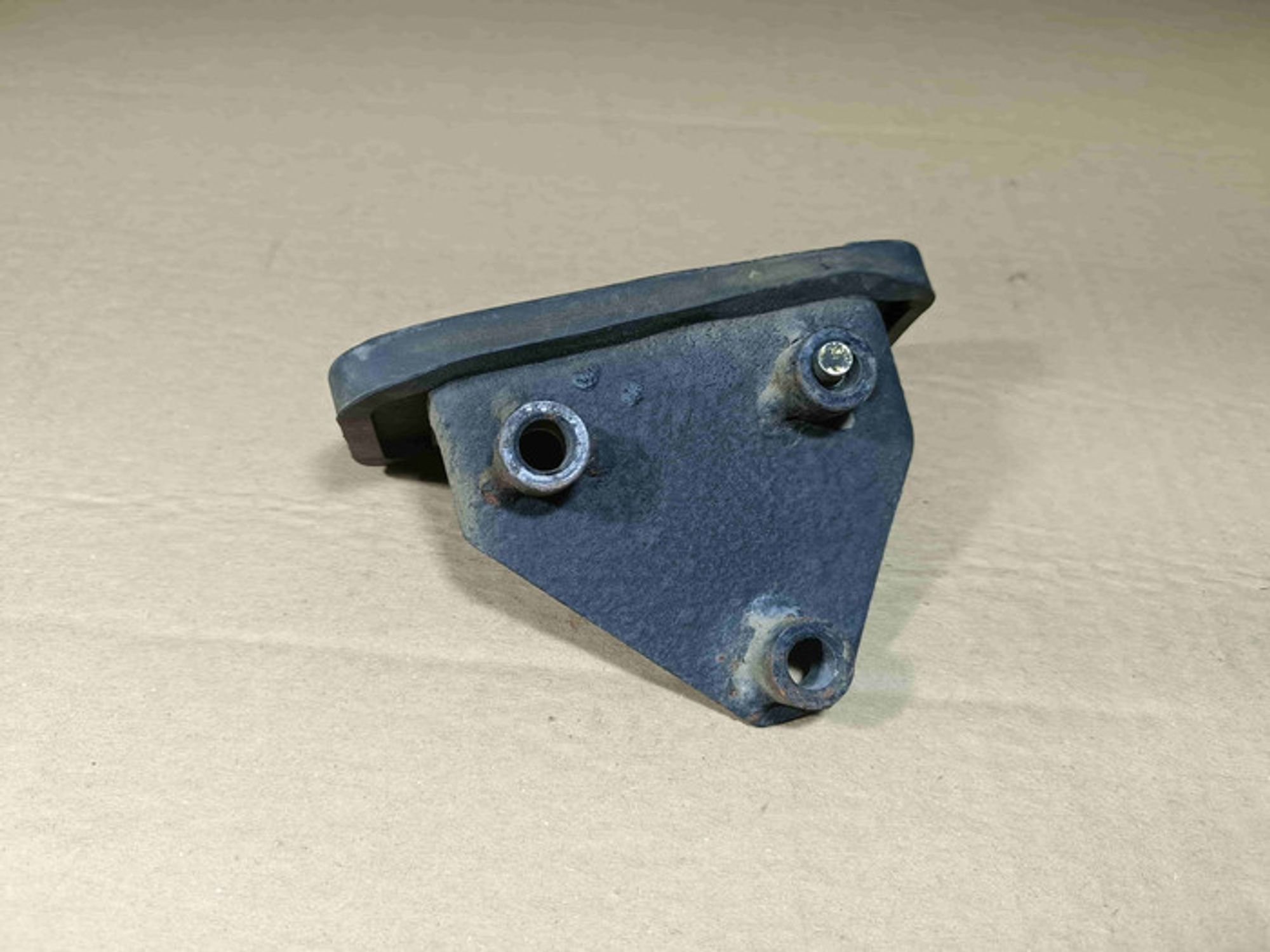 https://ycs.partsauto.market/partsauto-images/thmbs/78ee0fb3787e2dce013ed29fc8a1120c/217eed944eb3036f108b9efff4190fac/e0fbd42dfdbfc81d754c9d12aa3241cc.jpg