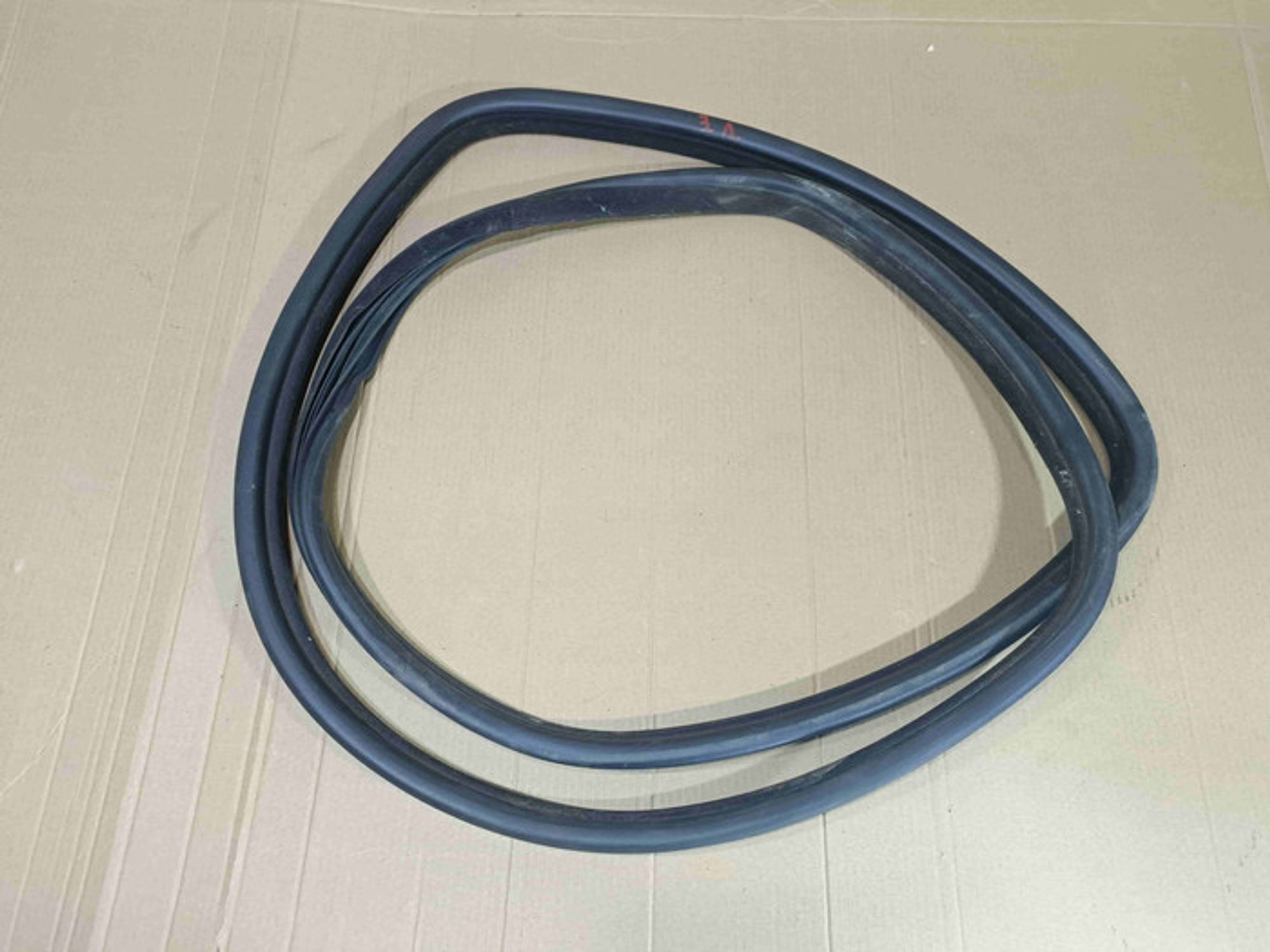 https://ycs.partsauto.market/partsauto-images/thmbs/78ee0fb3787e2dce013ed29fc8a1120c/2612c1586dcd37c82f4f5ef6dc1c4fcd/4410bf1e7cbc1451c2199fab75a9951c.jpg