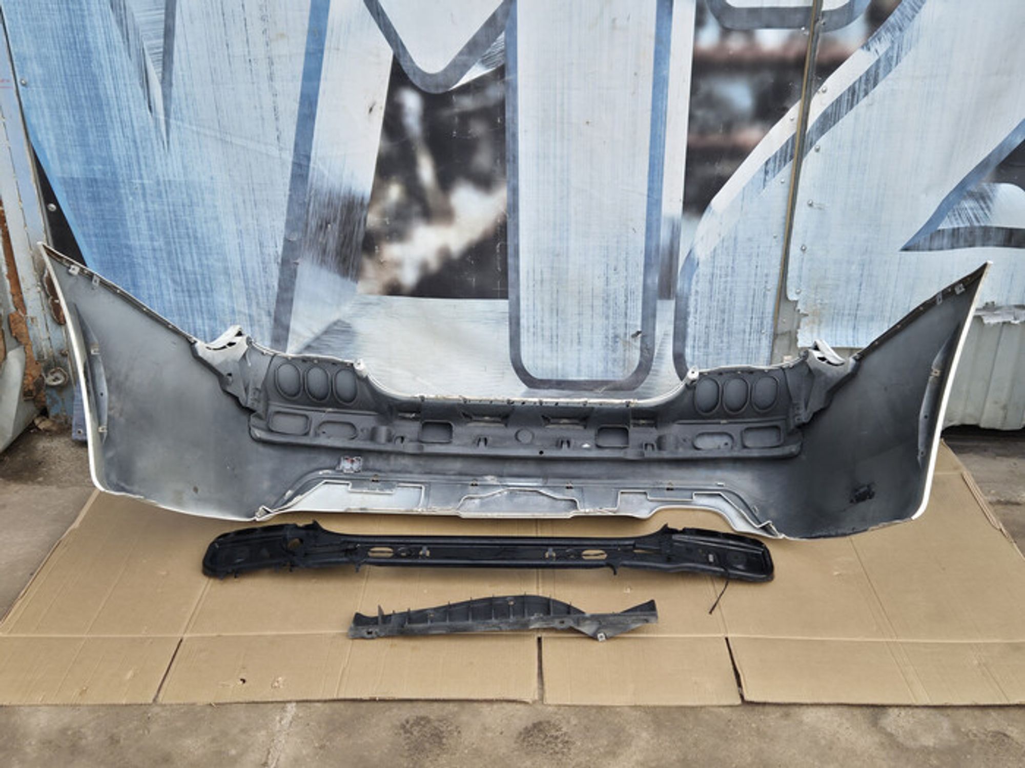 https://ycs.partsauto.market/partsauto-images/thmbs/78ee0fb3787e2dce013ed29fc8a1120c/262f1e6dcc41c03d66cf1759296abd88/33ad2430c37e2491fa141dea0315a4bf.jpg