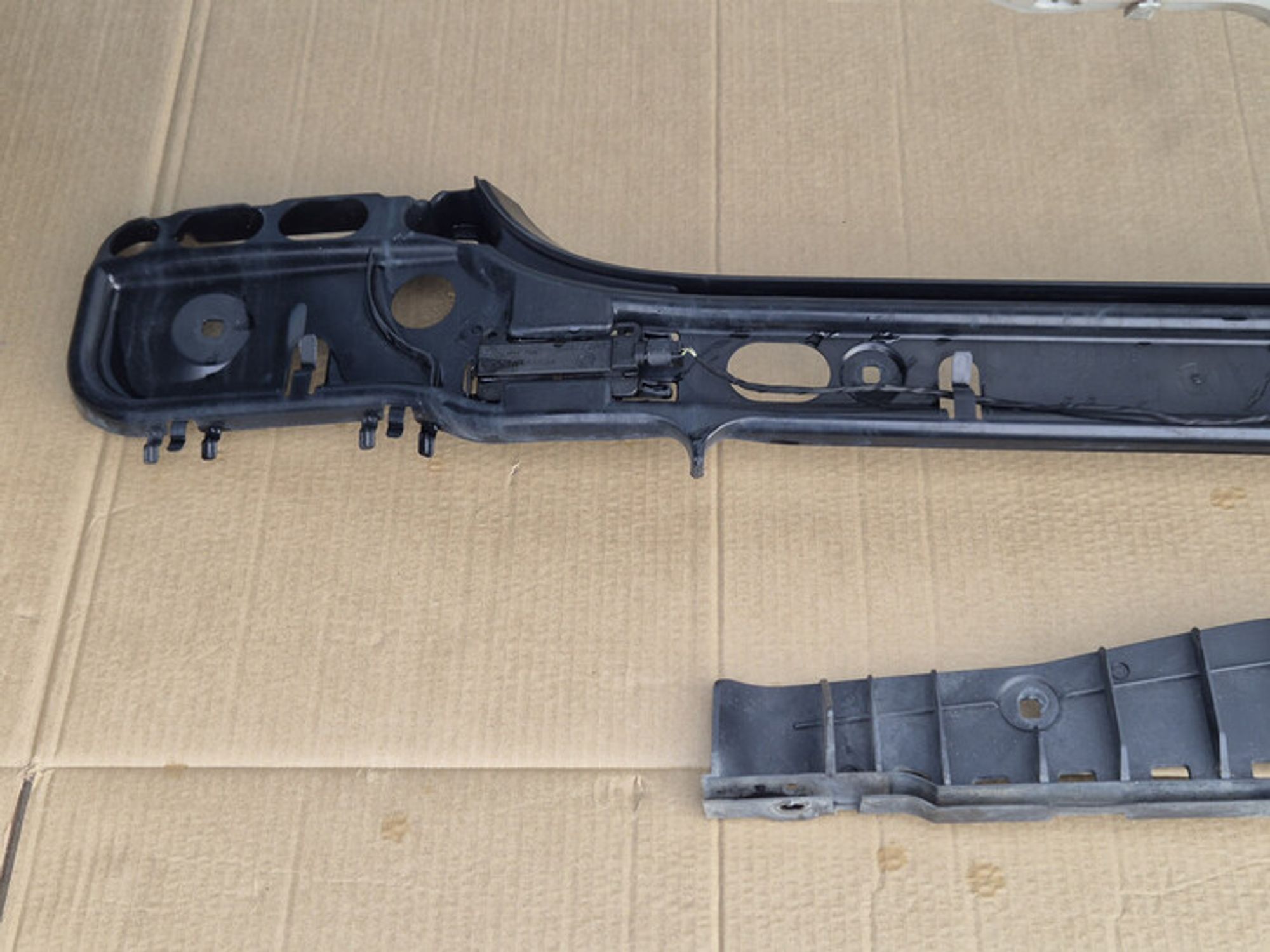 https://ycs.partsauto.market/partsauto-images/thmbs/78ee0fb3787e2dce013ed29fc8a1120c/262f1e6dcc41c03d66cf1759296abd88/55355a2c7ee3eef3292a2ab6dcee75e5.jpg