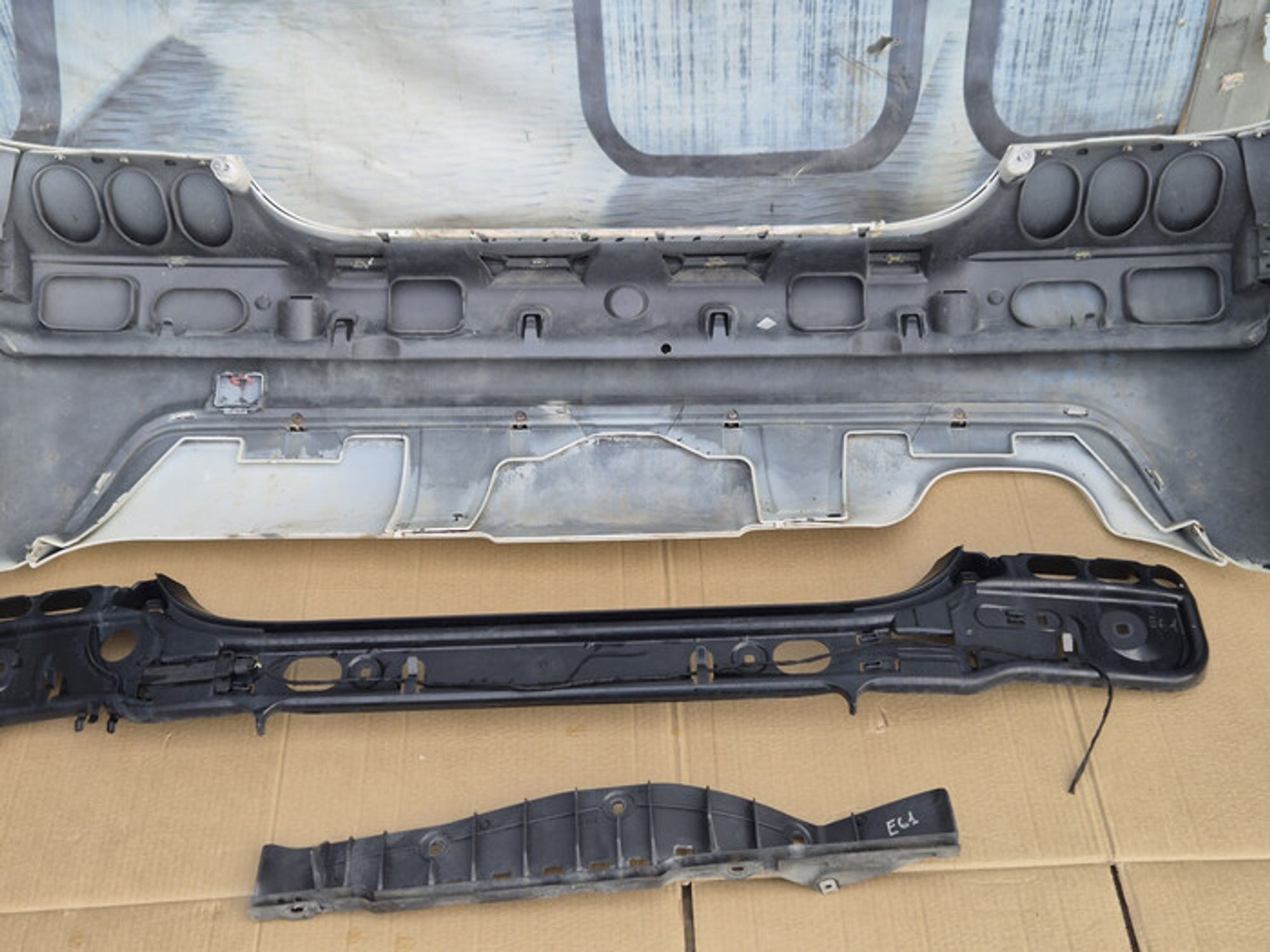 https://ycs.partsauto.market/partsauto-images/thmbs/78ee0fb3787e2dce013ed29fc8a1120c/262f1e6dcc41c03d66cf1759296abd88/8453a38b7bb351e841e90f46de6811f0.jpg