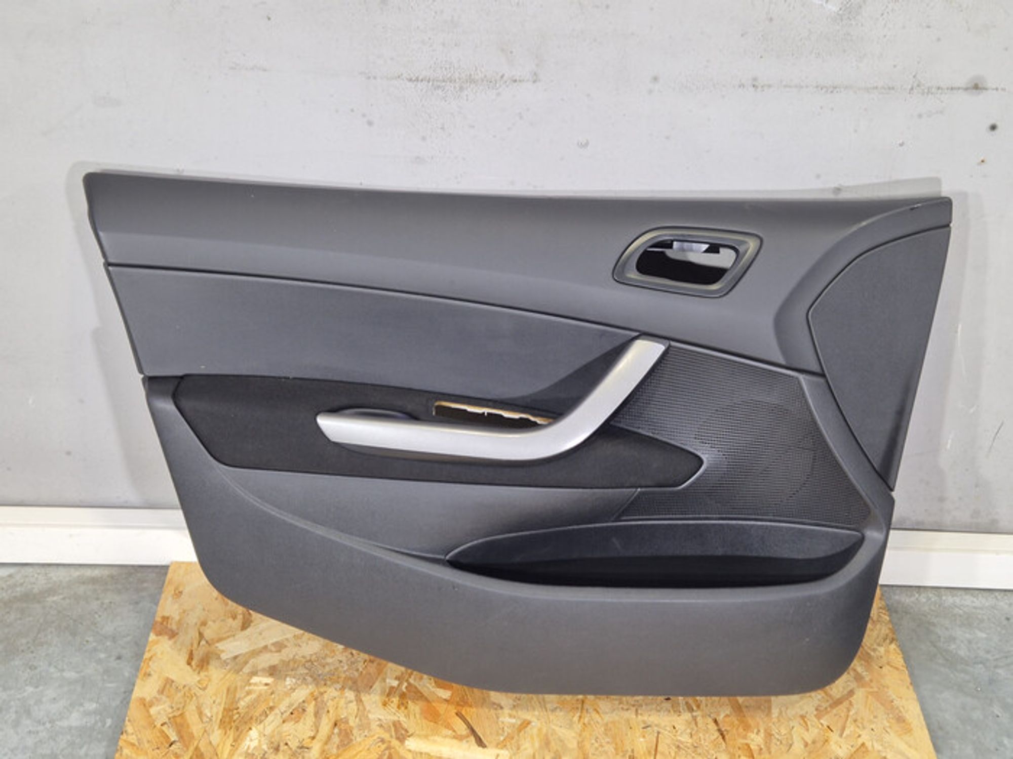 https://ycs.partsauto.market/partsauto-images/thmbs/78ee0fb3787e2dce013ed29fc8a1120c/27b5c9b4311296028cae6357e7e59fcf/11e5b72a642db1204d397a92d9497c05.jpg