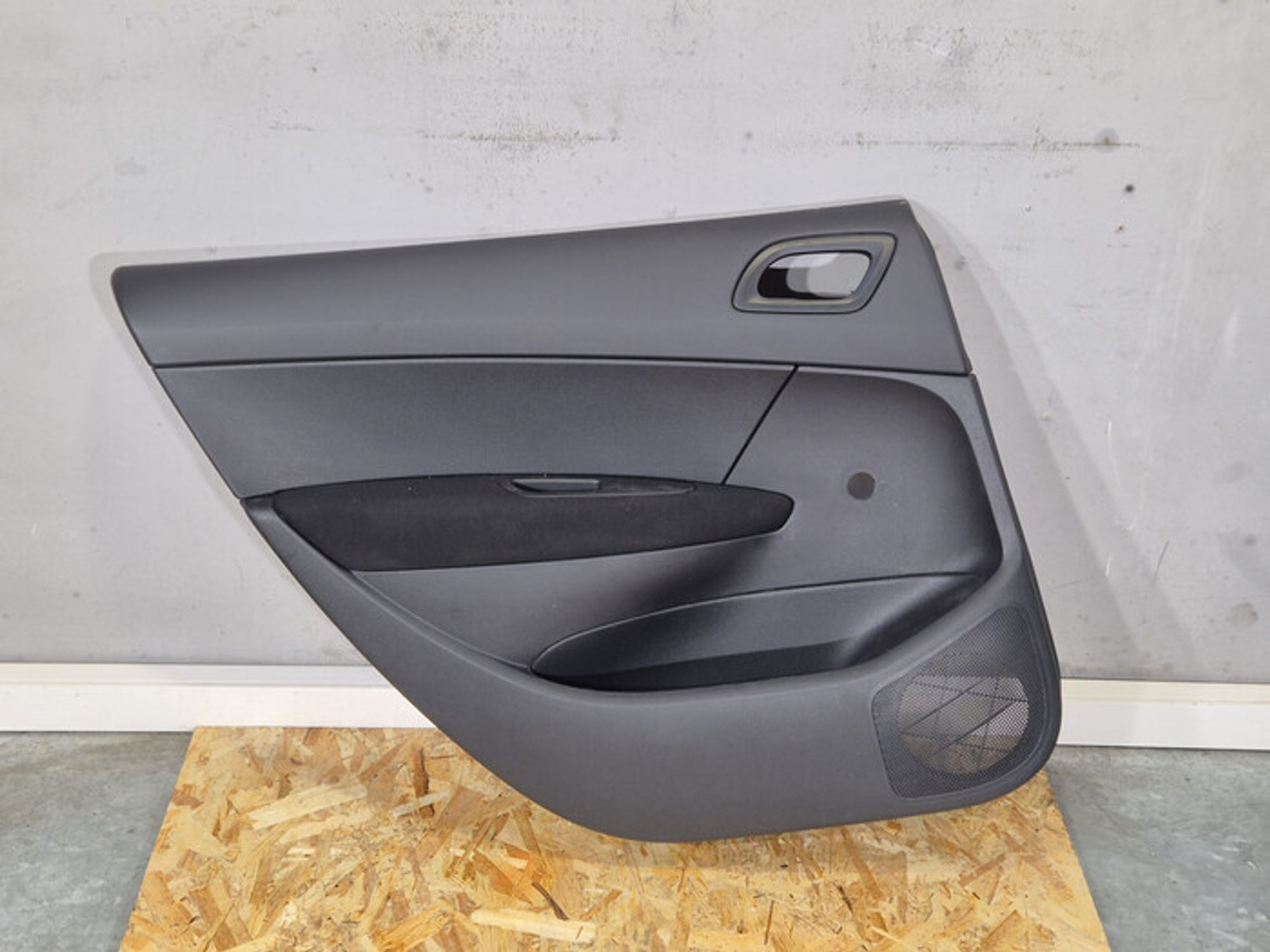 https://ycs.partsauto.market/partsauto-images/thmbs/78ee0fb3787e2dce013ed29fc8a1120c/27b5c9b4311296028cae6357e7e59fcf/980bc9b699a05e98d82bba64c5ea77a8.jpg