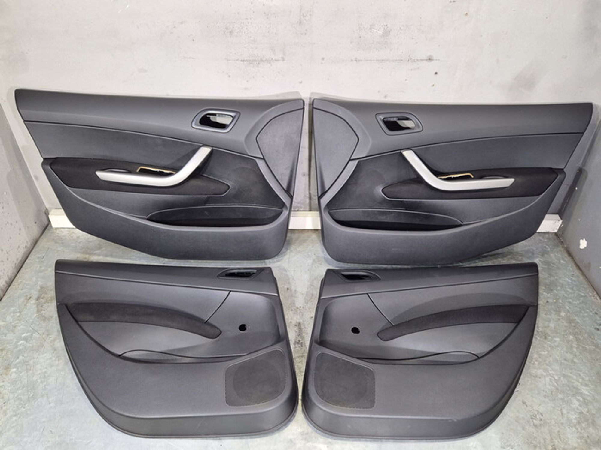 https://ycs.partsauto.market/partsauto-images/thmbs/78ee0fb3787e2dce013ed29fc8a1120c/27b5c9b4311296028cae6357e7e59fcf/ccf77873e0501a0136cb205c45e7c06f.jpg