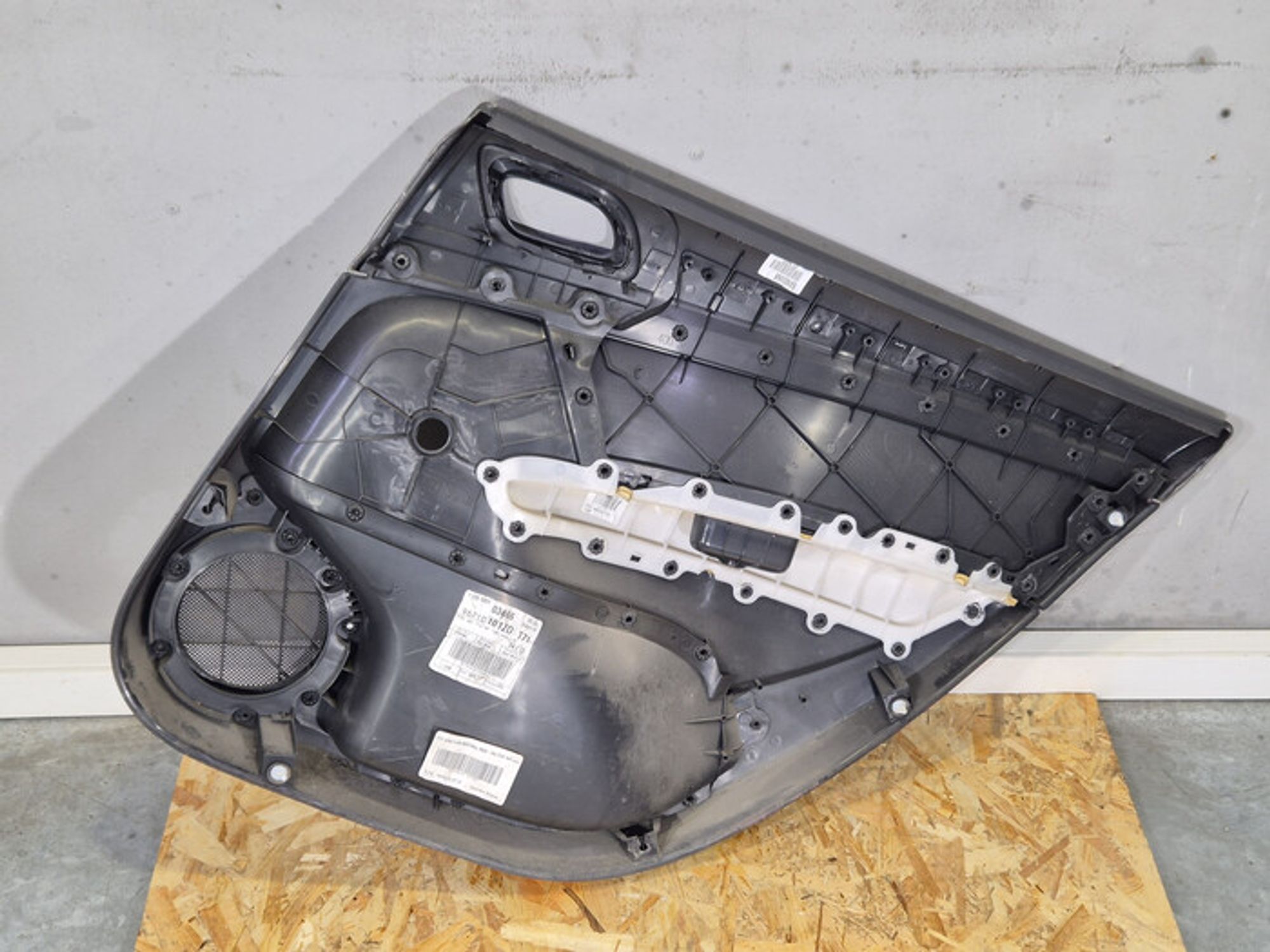 https://ycs.partsauto.market/partsauto-images/thmbs/78ee0fb3787e2dce013ed29fc8a1120c/27b5c9b4311296028cae6357e7e59fcf/fb573f07062873e96de9f1d7faf69914.jpg