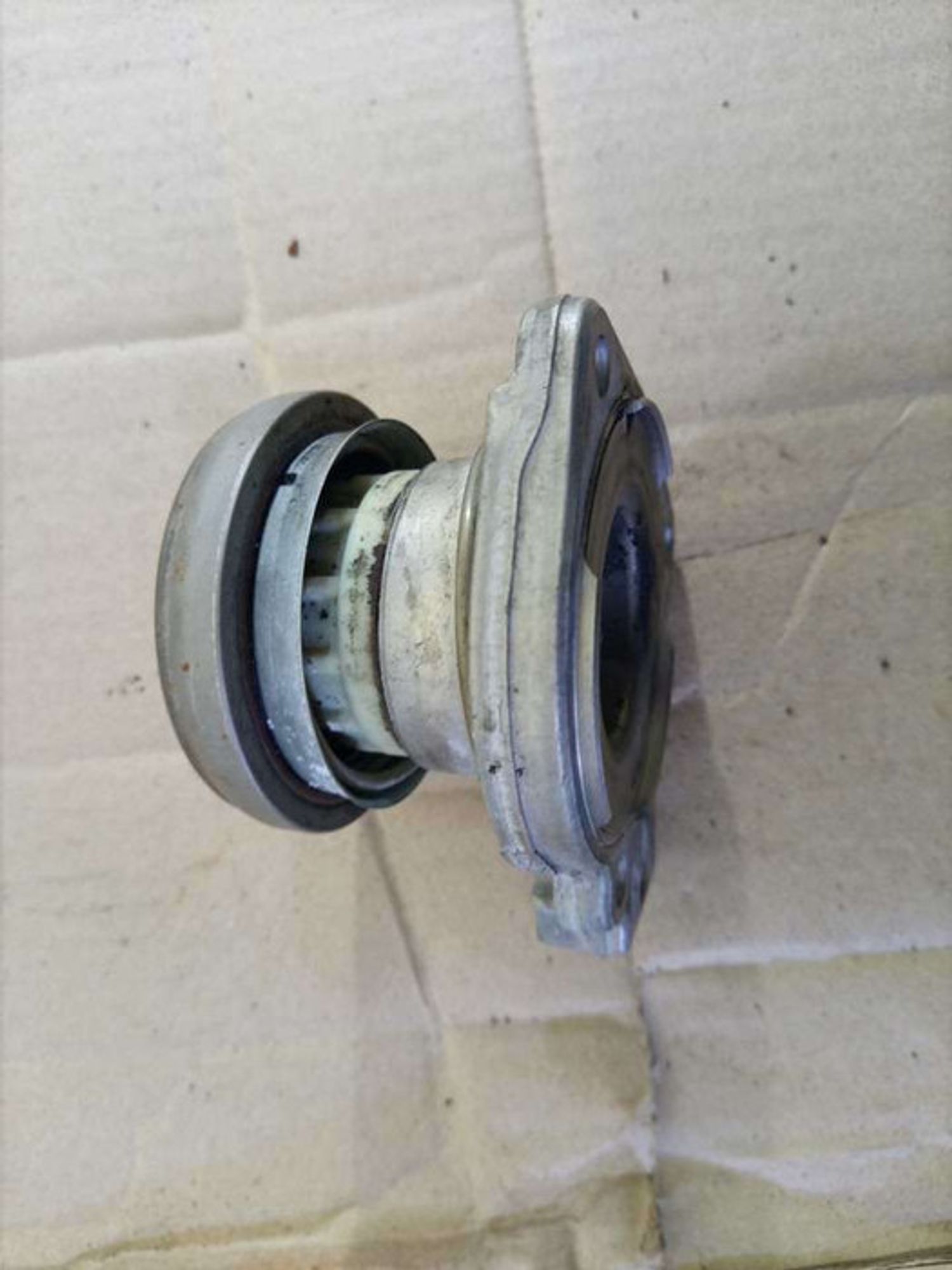 https://ycs.partsauto.market/partsauto-images/thmbs/78ee0fb3787e2dce013ed29fc8a1120c/2974b8a651c97f212b964892c8fcec35/1466ad9e55754d09621b5cc5623d2235.jpg