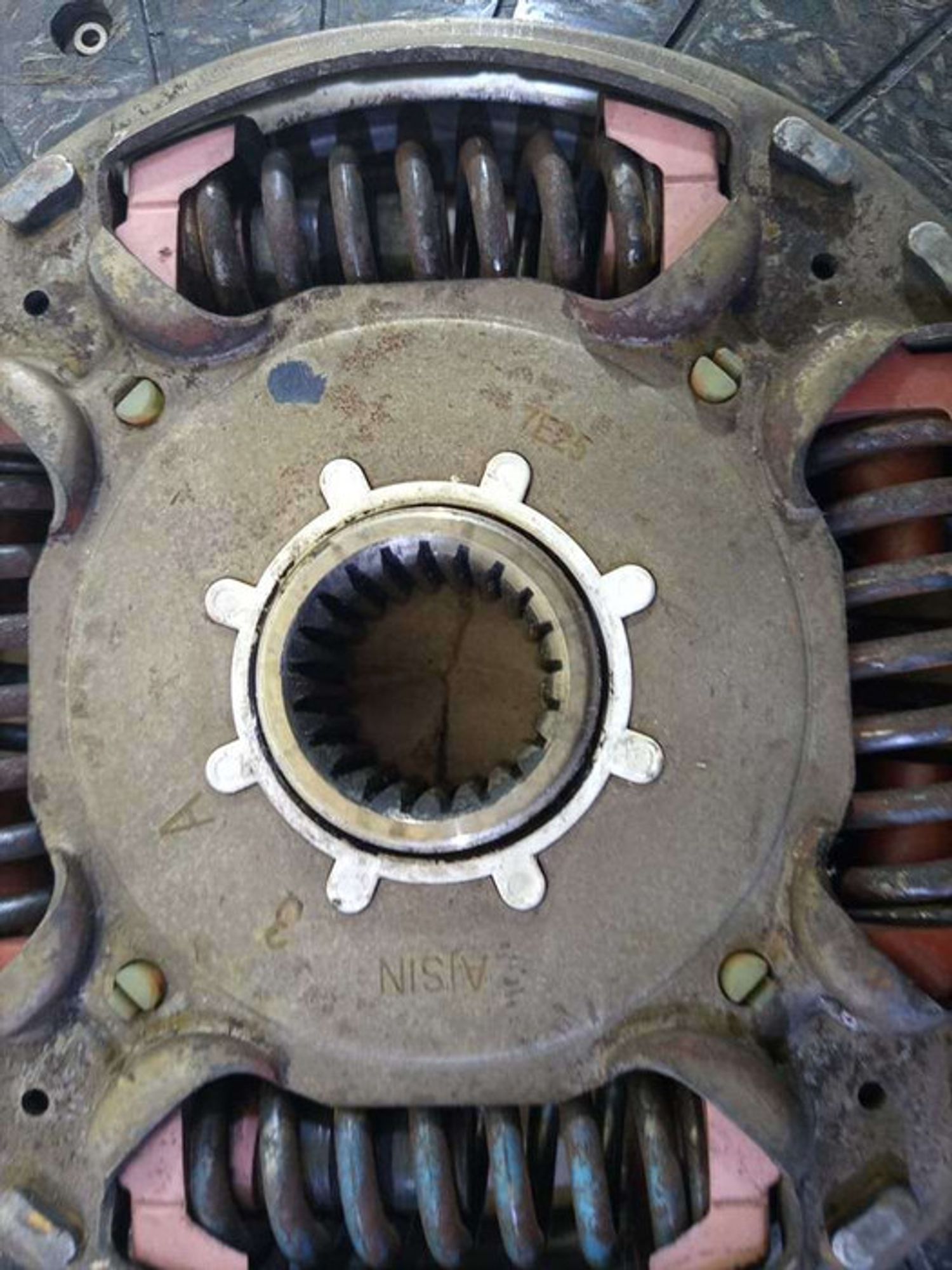 https://ycs.partsauto.market/partsauto-images/thmbs/78ee0fb3787e2dce013ed29fc8a1120c/2974b8a651c97f212b964892c8fcec35/8eb0189f702b0c2324cad8c883393f3d.jpg