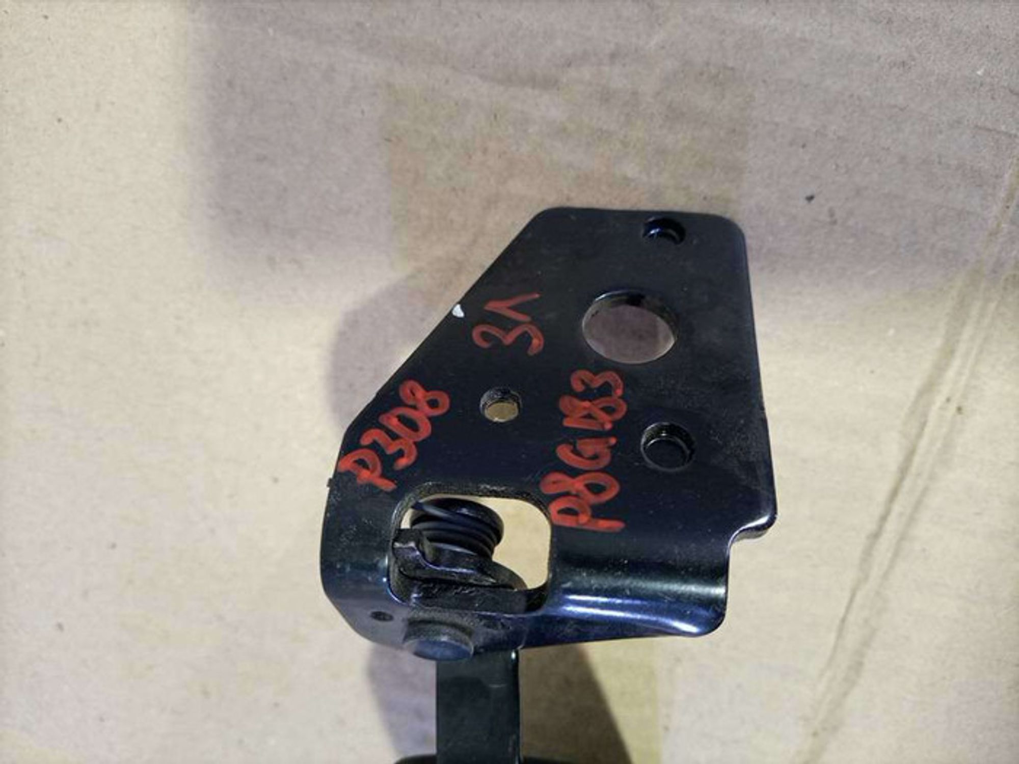 https://ycs.partsauto.market/partsauto-images/thmbs/78ee0fb3787e2dce013ed29fc8a1120c/29e22a0bf9de9fd75c6ca593d38279cf/1d47799269dc9409551962e14c02a3d0.jpg