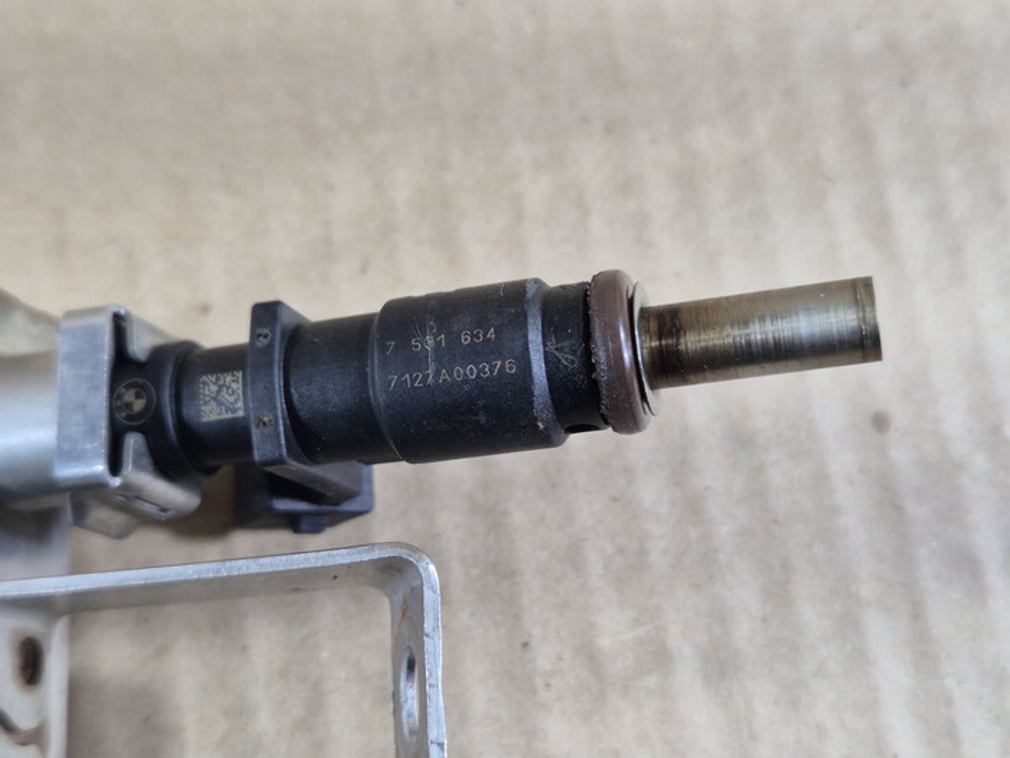 https://ycs.partsauto.market/partsauto-images/thmbs/78ee0fb3787e2dce013ed29fc8a1120c/2b3c4c228d2713357d3b4057ff4c98eb/3fe4d56d851de61d3e53f4ee576c97dc.jpg