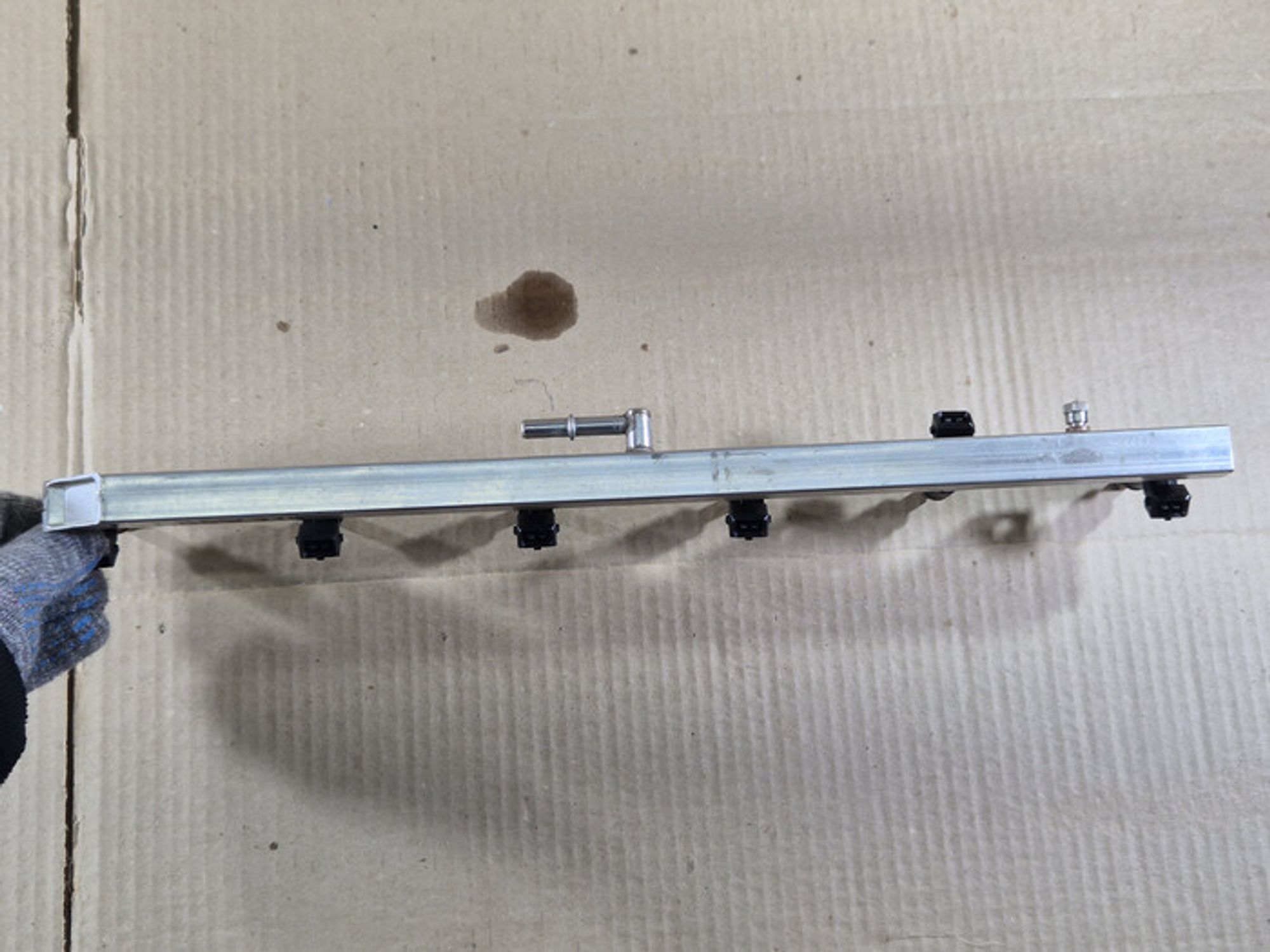 https://ycs.partsauto.market/partsauto-images/thmbs/78ee0fb3787e2dce013ed29fc8a1120c/2b3c4c228d2713357d3b4057ff4c98eb/52d4242cda6720b019d334eeaf18a5ae.jpg