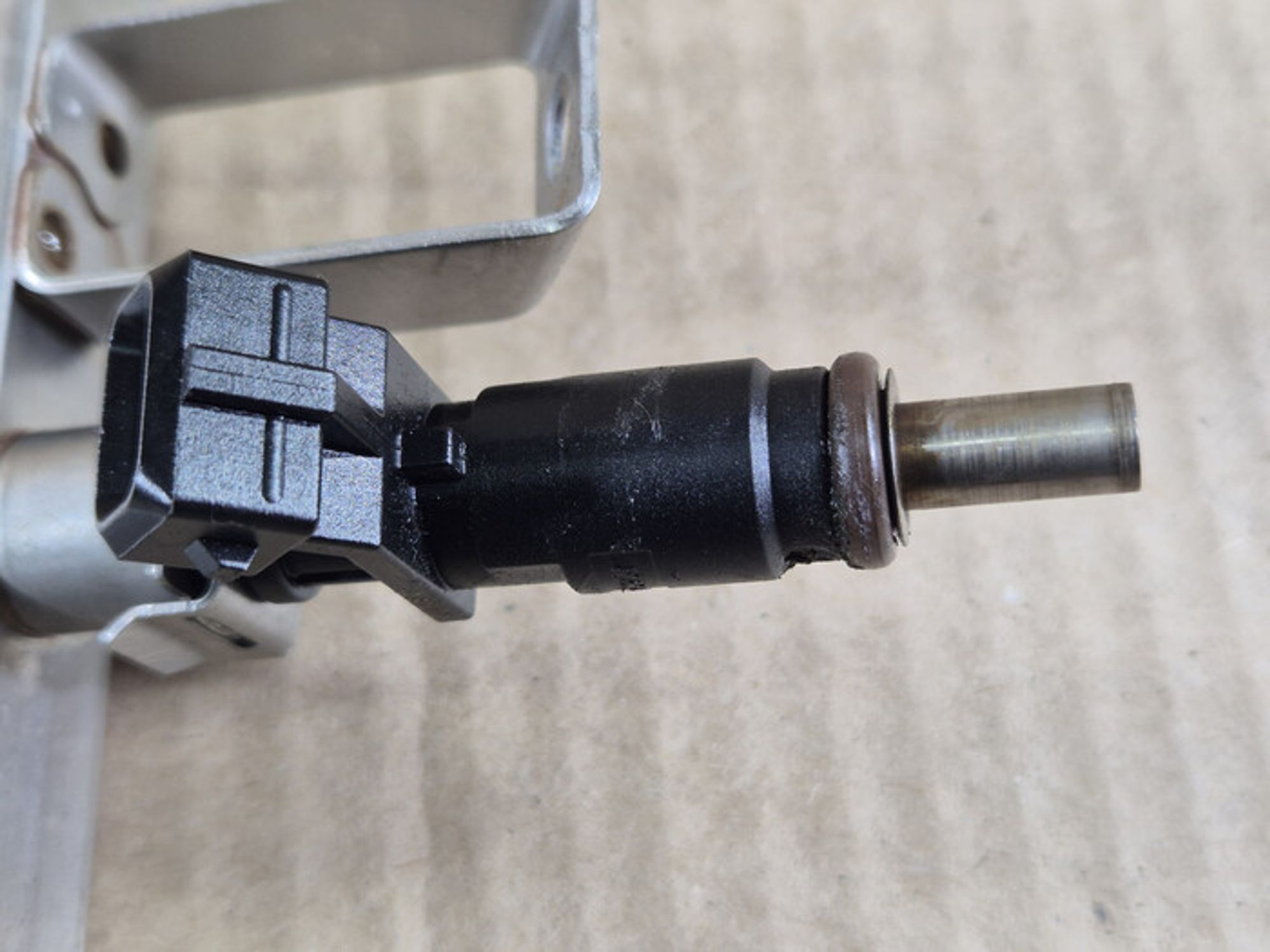 https://ycs.partsauto.market/partsauto-images/thmbs/78ee0fb3787e2dce013ed29fc8a1120c/2b3c4c228d2713357d3b4057ff4c98eb/a2cda89d94bae26add7c1031ee1730e6.jpg