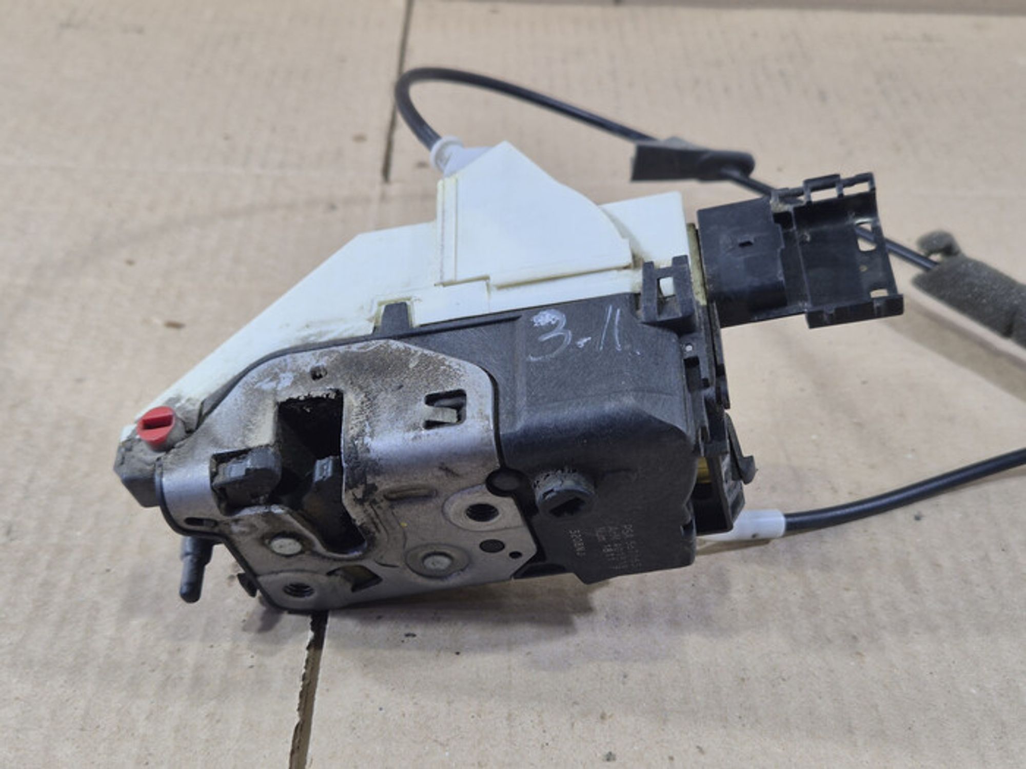 https://ycs.partsauto.market/partsauto-images/thmbs/78ee0fb3787e2dce013ed29fc8a1120c/2bdba880cf969af8c259537bec42af80/718158d987893c35d4e08348336d3b2e.jpg