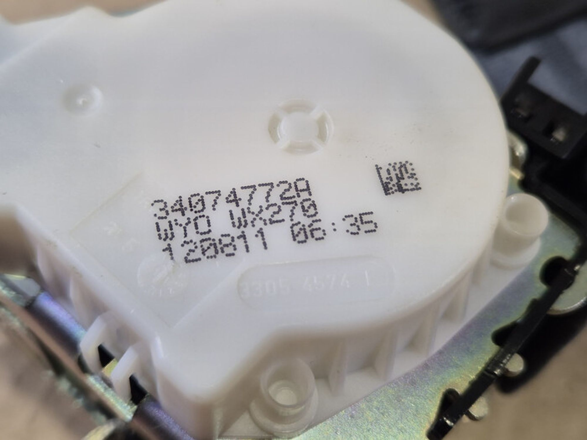 https://ycs.partsauto.market/partsauto-images/thmbs/78ee0fb3787e2dce013ed29fc8a1120c/2d56cd8f29ce40d1e95d64dee0f0c715/975934db56e65d2b150837d4aa3c8289.jpg