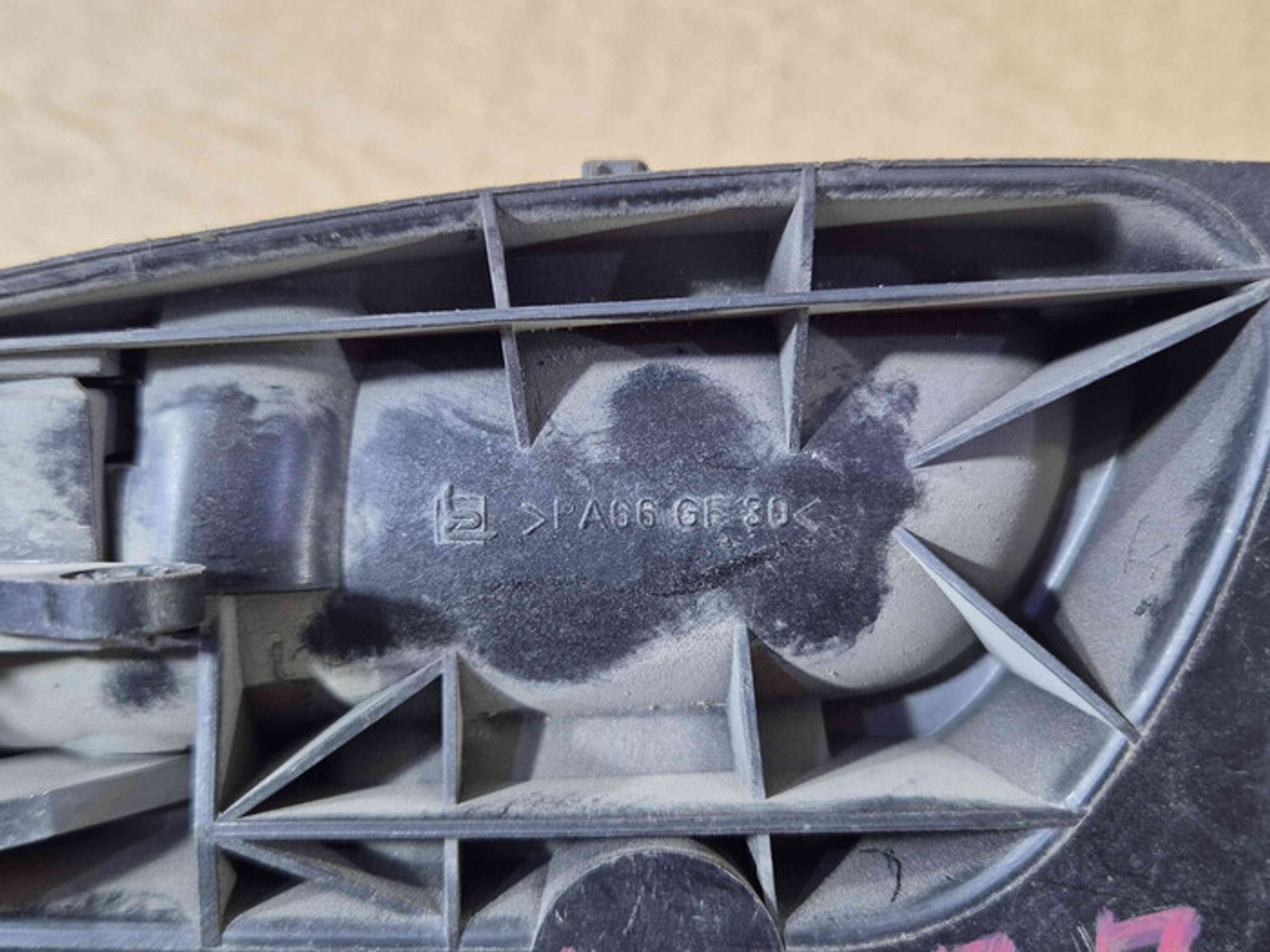 https://ycs.partsauto.market/partsauto-images/thmbs/78ee0fb3787e2dce013ed29fc8a1120c/2da804f5a1072a0f12cbcbc911872b53/a0da44e39b143abb18a5bdcc57beb2b3.jpg