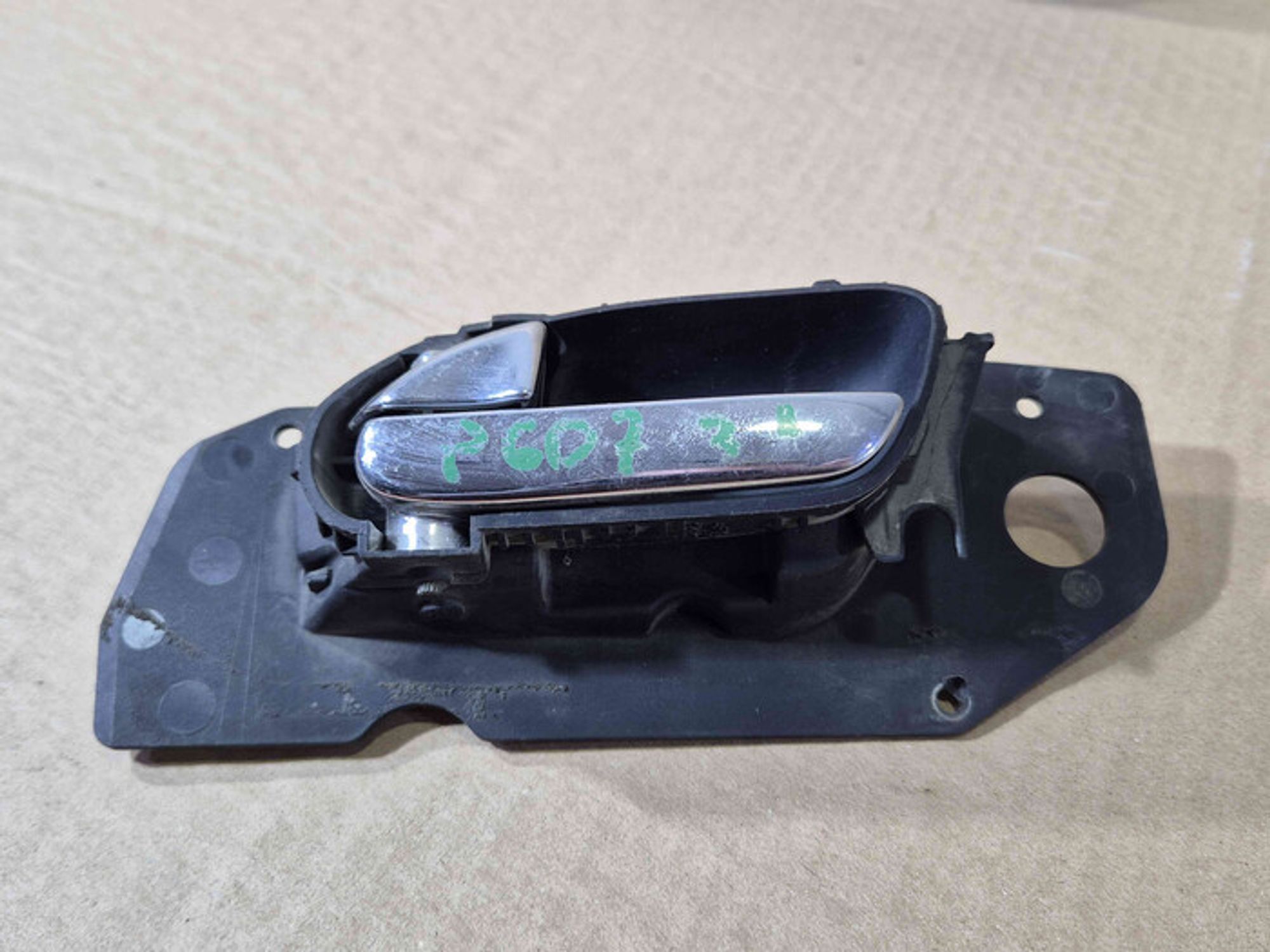 https://ycs.partsauto.market/partsauto-images/thmbs/78ee0fb3787e2dce013ed29fc8a1120c/2da804f5a1072a0f12cbcbc911872b53/e6735fbb7008bad3031a681120d8e50e.jpg