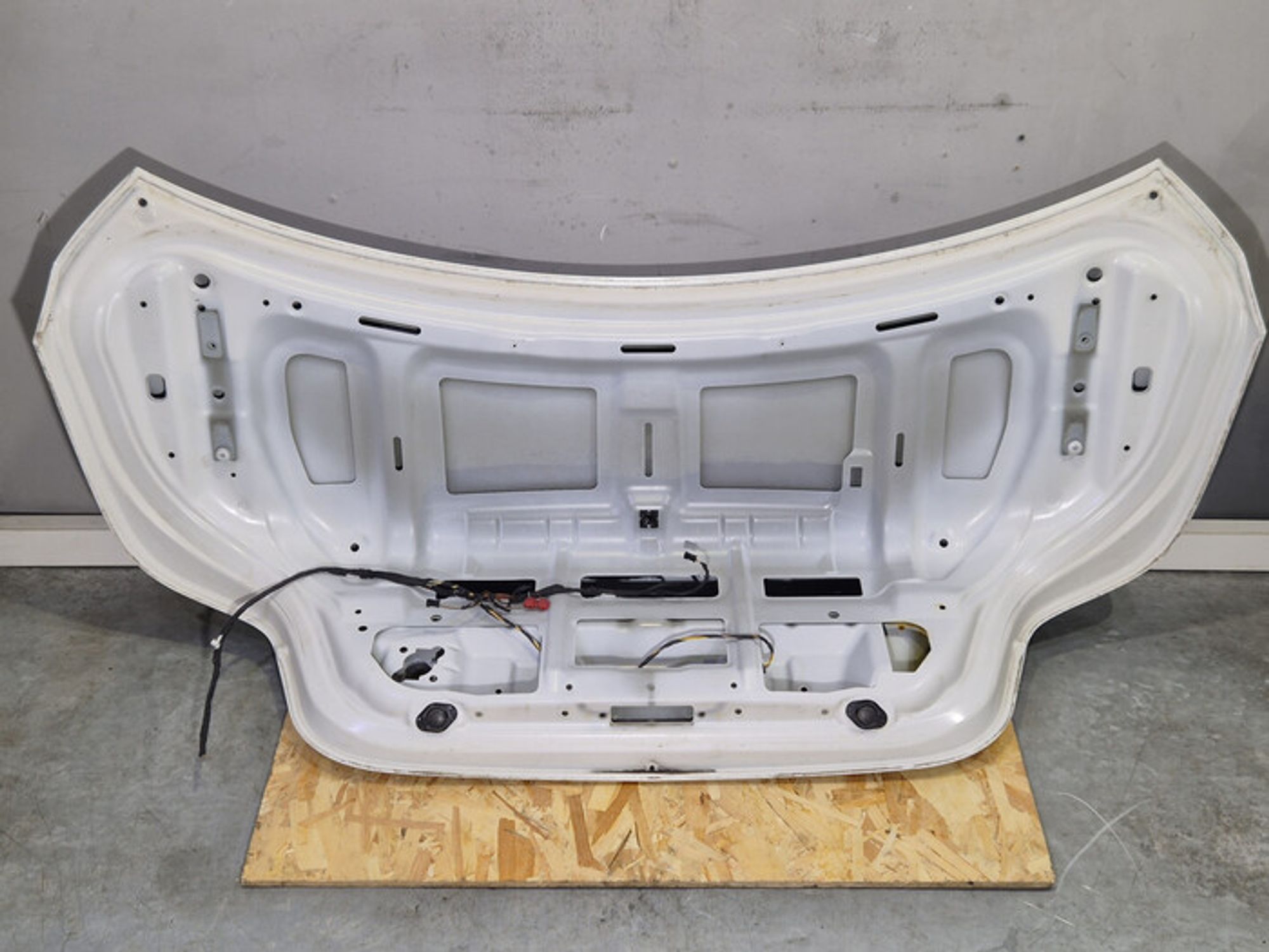 https://ycs.partsauto.market/partsauto-images/thmbs/78ee0fb3787e2dce013ed29fc8a1120c/300754ca3035099e4ac69f3870e88dc7/664a184fd40d6bbb45d0d70cbd172389.jpg