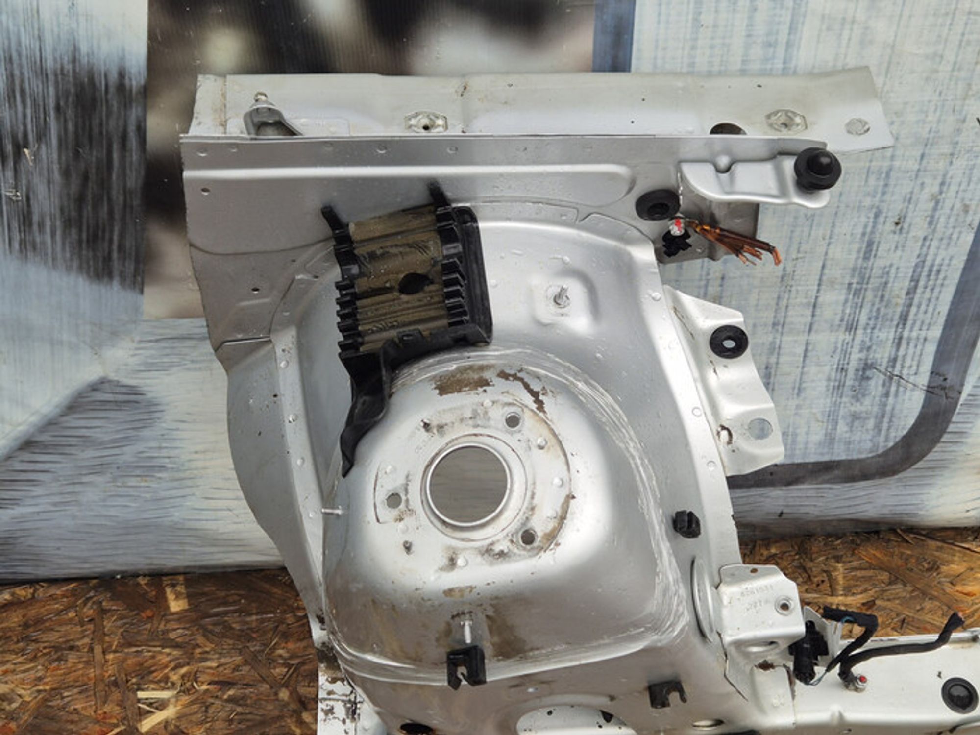 https://ycs.partsauto.market/partsauto-images/thmbs/78ee0fb3787e2dce013ed29fc8a1120c/310425d03a5313155c105980803e4d44/b9ac8c4a9a6cb8b6005fbd8adcc3550b.jpg