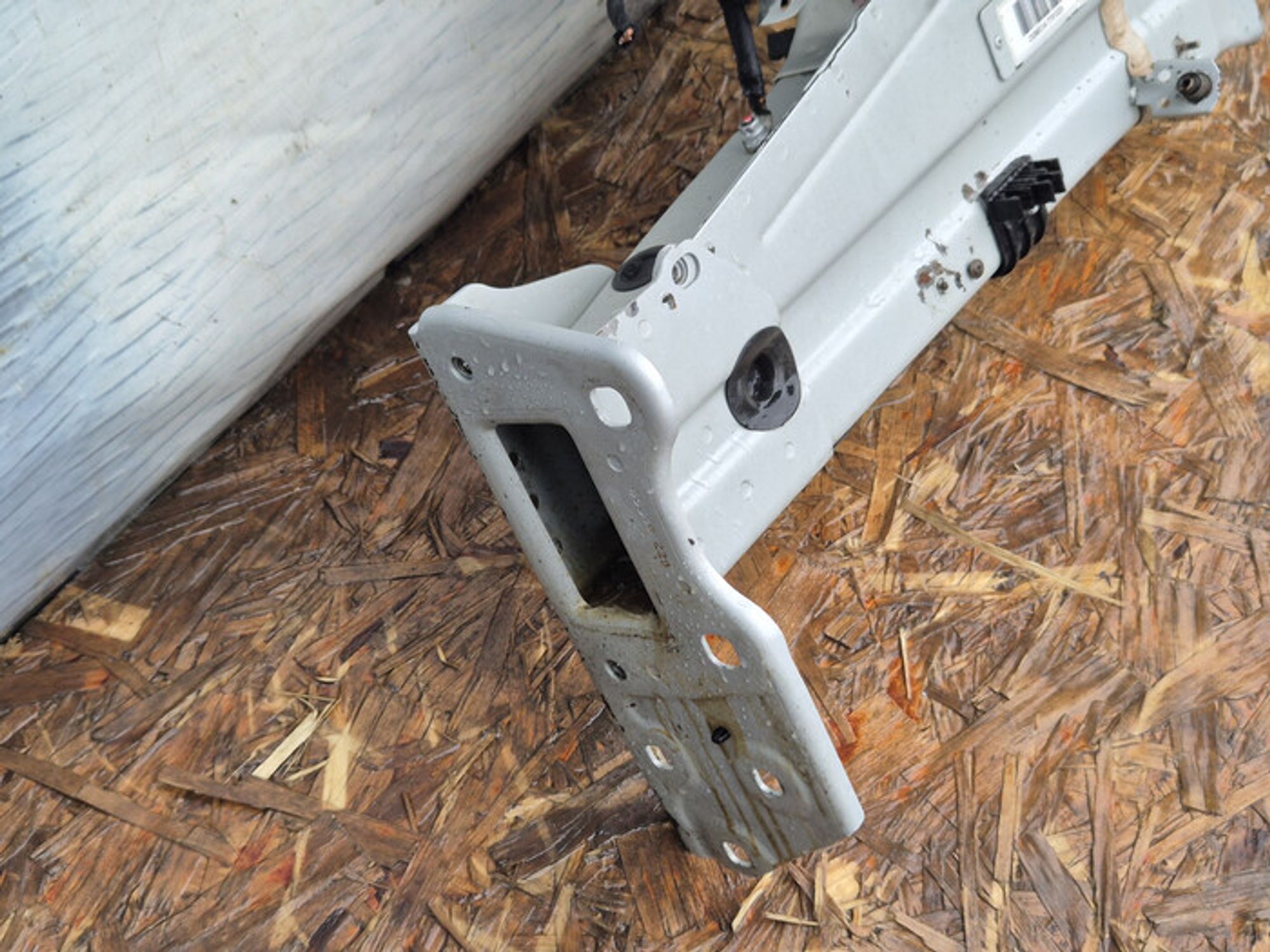 https://ycs.partsauto.market/partsauto-images/thmbs/78ee0fb3787e2dce013ed29fc8a1120c/310425d03a5313155c105980803e4d44/e112bc38c20a3a30de87ff3b71940a97.jpg