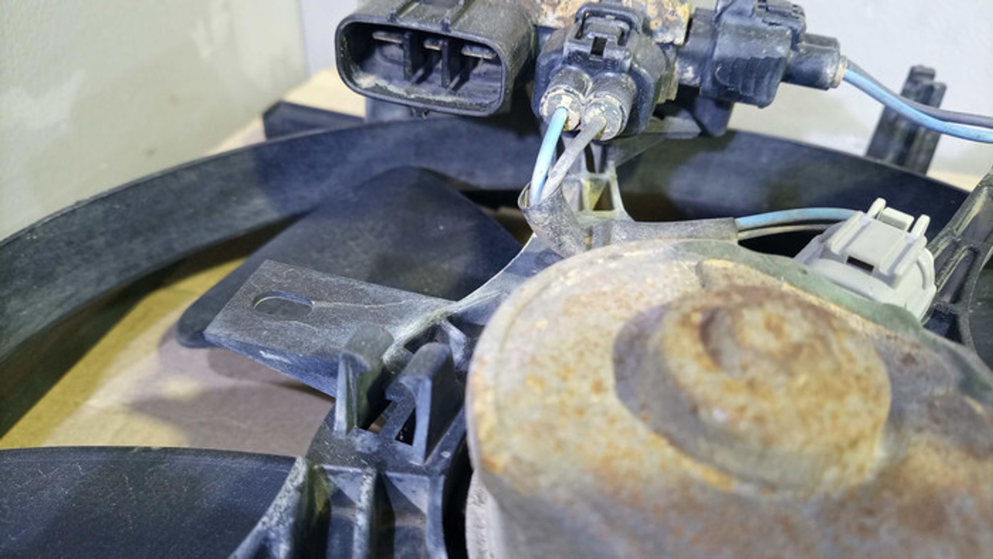 https://ycs.partsauto.market/partsauto-images/thmbs/78ee0fb3787e2dce013ed29fc8a1120c/36817fb43d07fce6a84d7a271b02b4f4/f609329f861273709d2cadaa72e15b5d.jpg