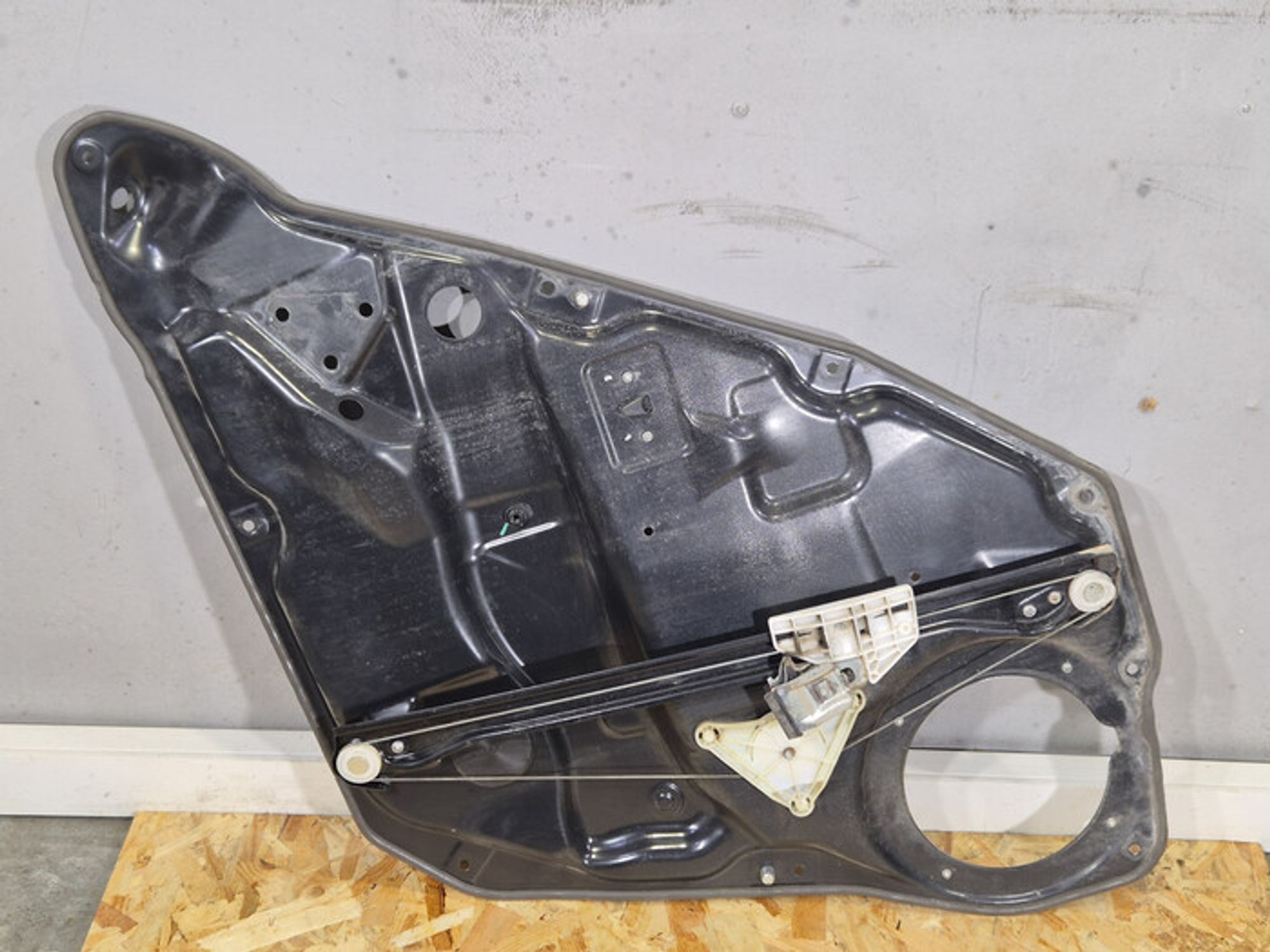 https://ycs.partsauto.market/partsauto-images/thmbs/78ee0fb3787e2dce013ed29fc8a1120c/377f4d863c48f336a07e5f3f06124933/0651d8f15913e0895ab4e69ccbeb91c0.jpg