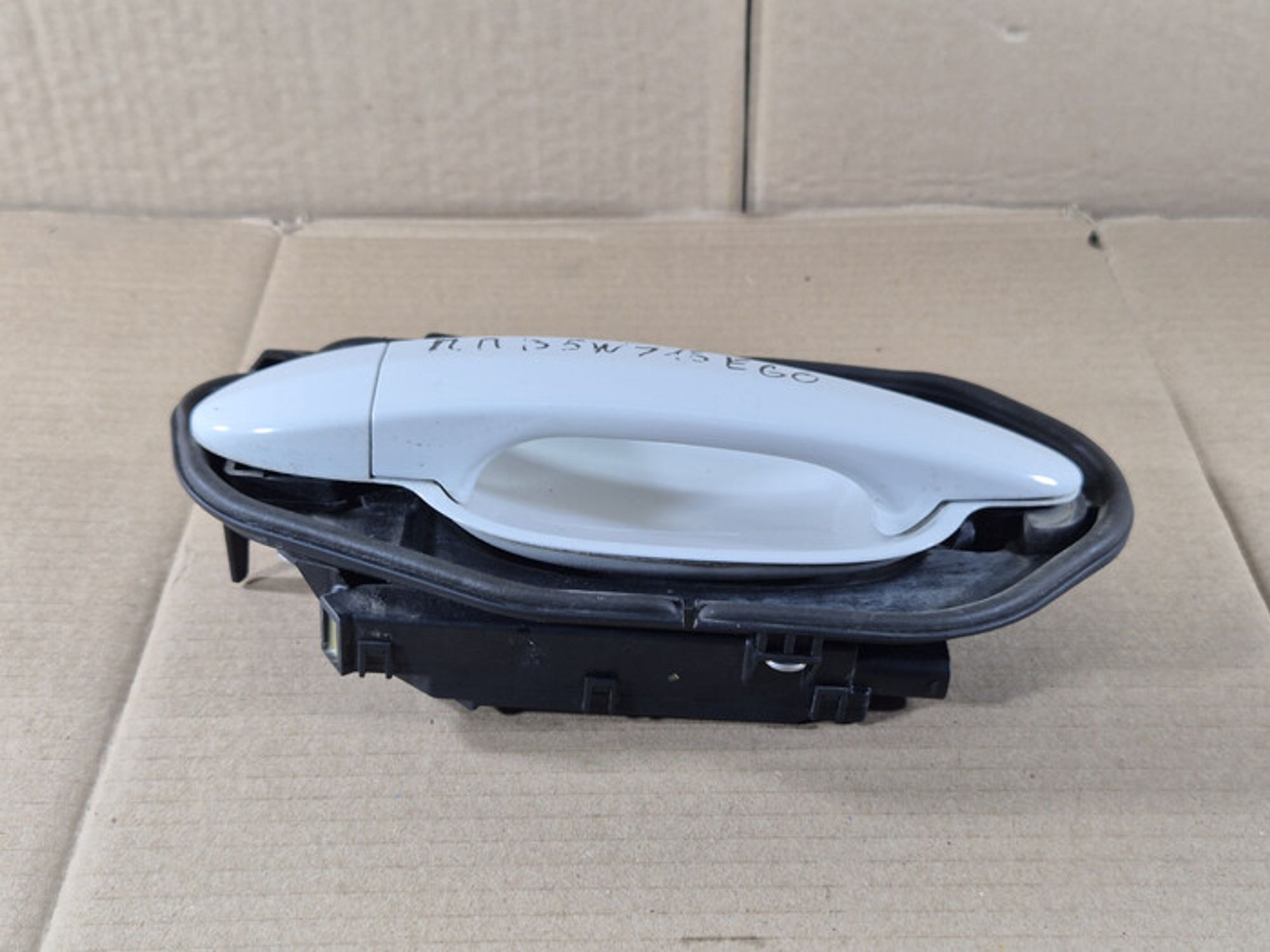 https://ycs.partsauto.market/partsauto-images/thmbs/78ee0fb3787e2dce013ed29fc8a1120c/3964b8aca8aaa0149c62ddb8806d1374/68ddc49010ab7121dddb18447624b5bf.jpg