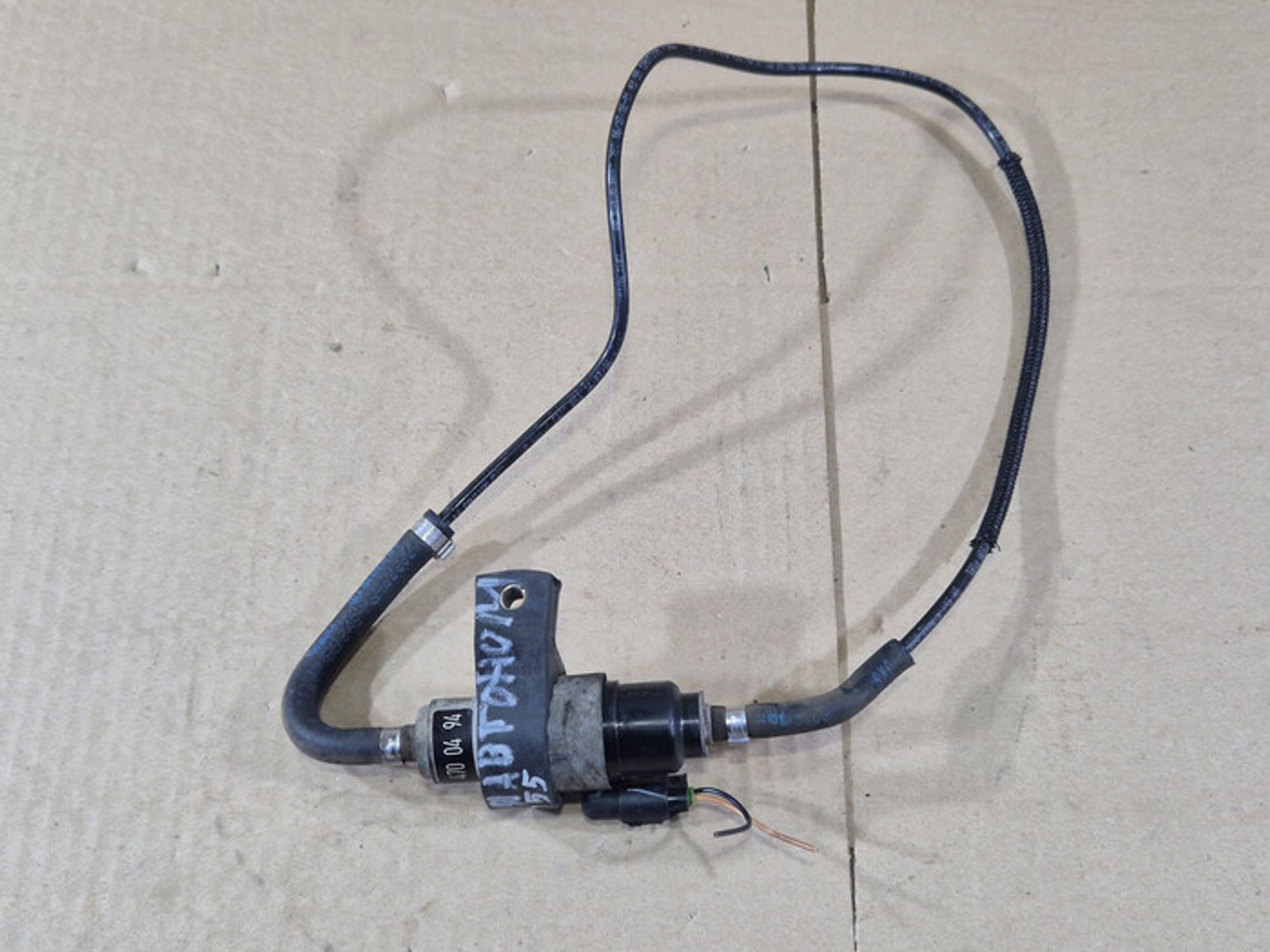 https://ycs.partsauto.market/partsauto-images/thmbs/78ee0fb3787e2dce013ed29fc8a1120c/3ae27d08bfc43193ef8d0a1a9f468250/2604011f7da04c855a722d295fe54e79.jpg