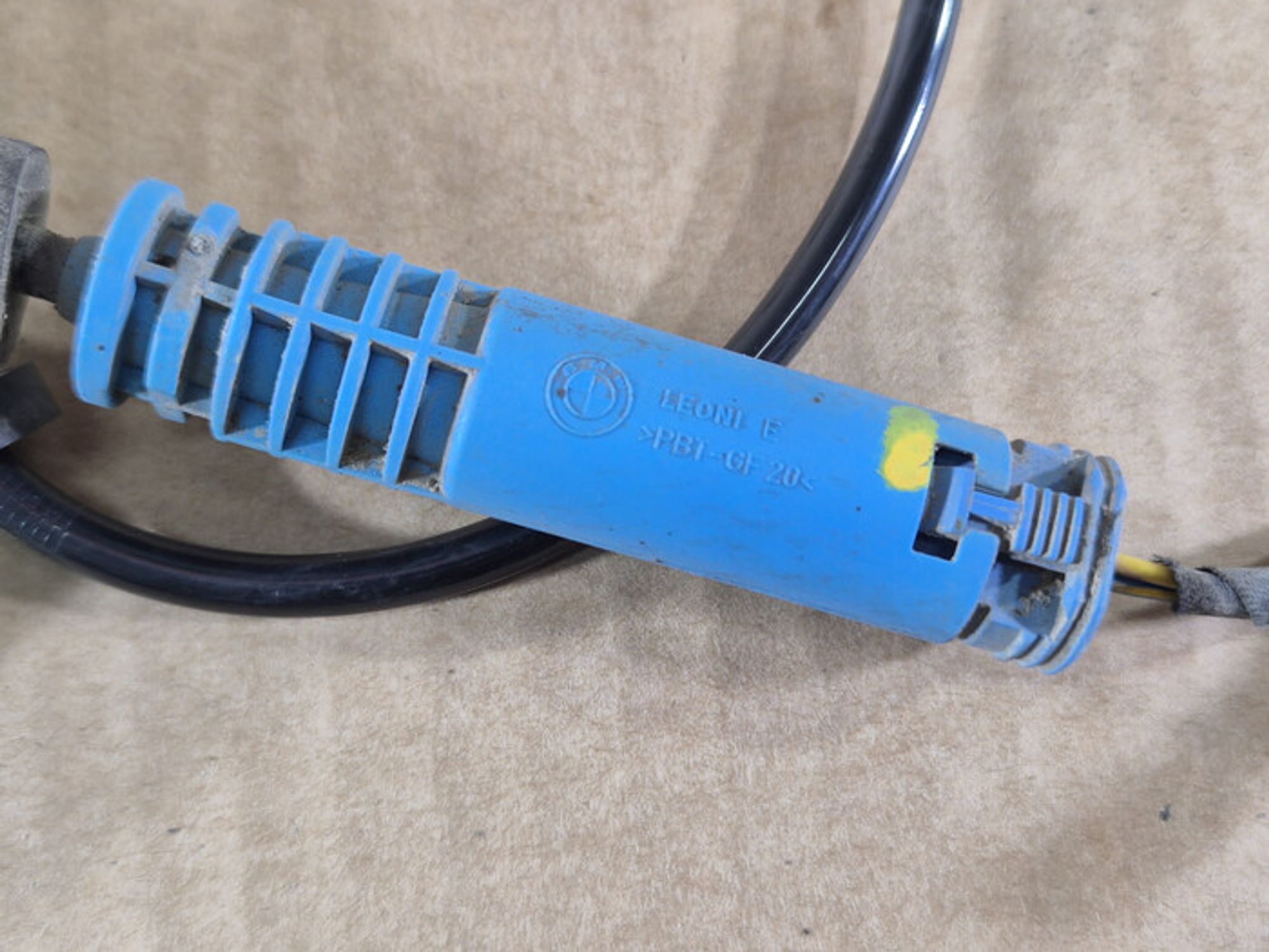 https://ycs.partsauto.market/partsauto-images/thmbs/78ee0fb3787e2dce013ed29fc8a1120c/3babf3c1572ed320fbe5e1279b997367/b7ce4fe1be3b075612146b800b4f798f.jpg