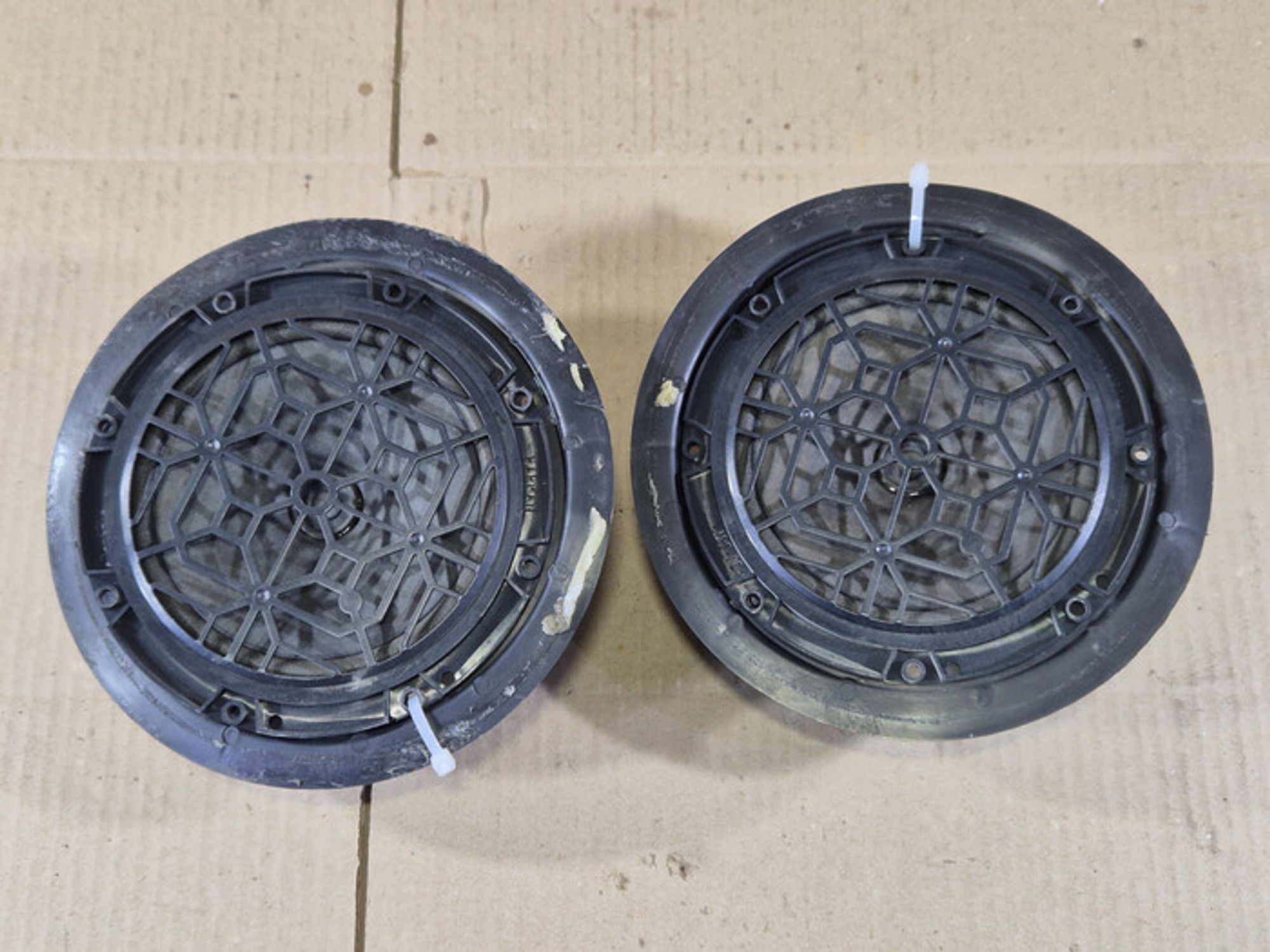 https://ycs.partsauto.market/partsauto-images/thmbs/78ee0fb3787e2dce013ed29fc8a1120c/3c7e5993e8d0b28ecfa5ce97f67fa036/3d7ce2da9842a40b2b9e679a9adffc7f.jpg