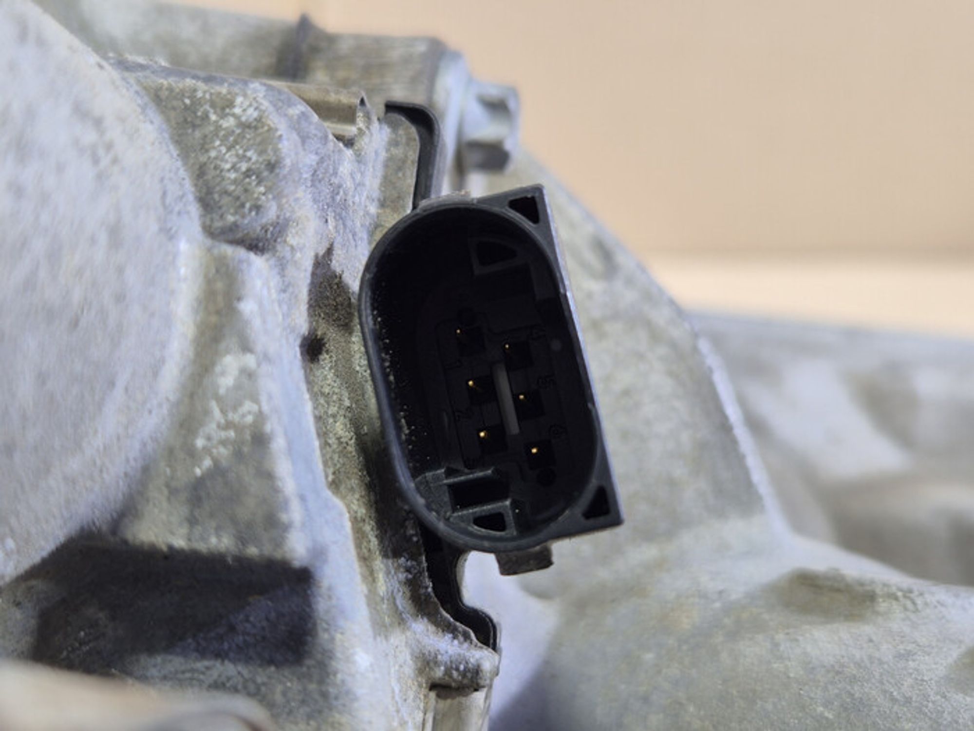 https://ycs.partsauto.market/partsauto-images/thmbs/78ee0fb3787e2dce013ed29fc8a1120c/3d863151ba81a2c3b629d405c0ce73e6/46bad4539f1f5461517a0d6fa0c27ec0.jpg