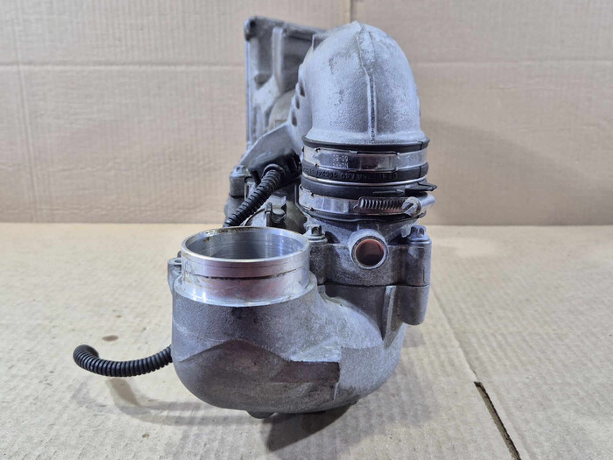 https://ycs.partsauto.market/partsauto-images/thmbs/78ee0fb3787e2dce013ed29fc8a1120c/3d863151ba81a2c3b629d405c0ce73e6/afb2b4b01ed002b6381a84301085a51d.jpg