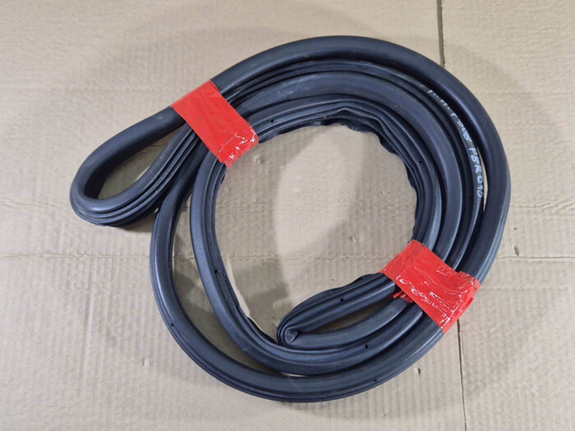 https://ycs.partsauto.market/partsauto-images/thmbs/78ee0fb3787e2dce013ed29fc8a1120c/3dd0d6bd0749947d6055d60daaadb527/4f84ec43e29ed47e03f8ae7ce060a002.jpg