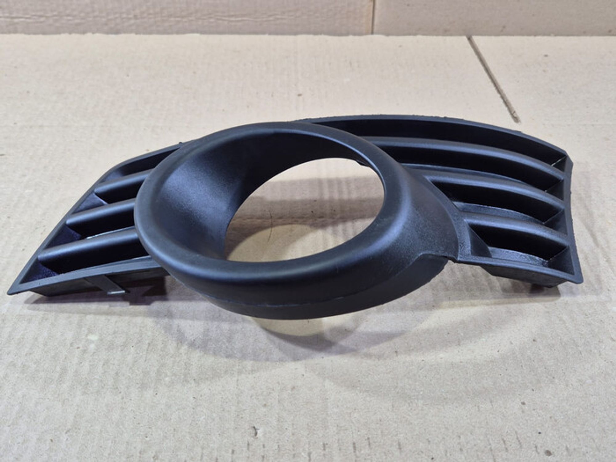 https://ycs.partsauto.market/partsauto-images/thmbs/78ee0fb3787e2dce013ed29fc8a1120c/3ec2bac9cc207209ca7554880b217e66/f3f1de13e65f30cbd22cb048958d8338.jpg