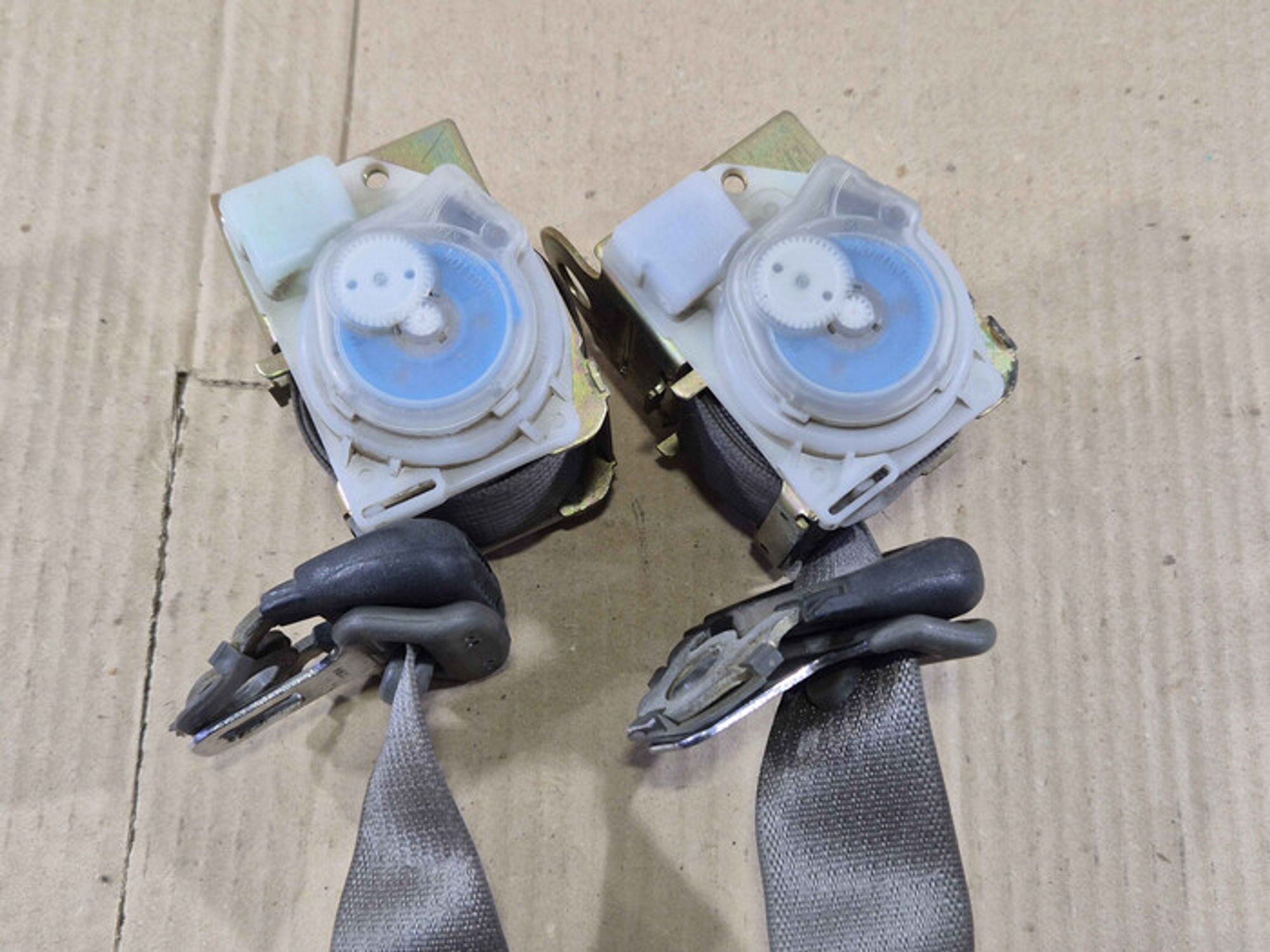 https://ycs.partsauto.market/partsauto-images/thmbs/78ee0fb3787e2dce013ed29fc8a1120c/3efdc85750d3bf0c7adbe812b280c1d2/53e8b2c40393bae0c0a45042619176c5.jpg