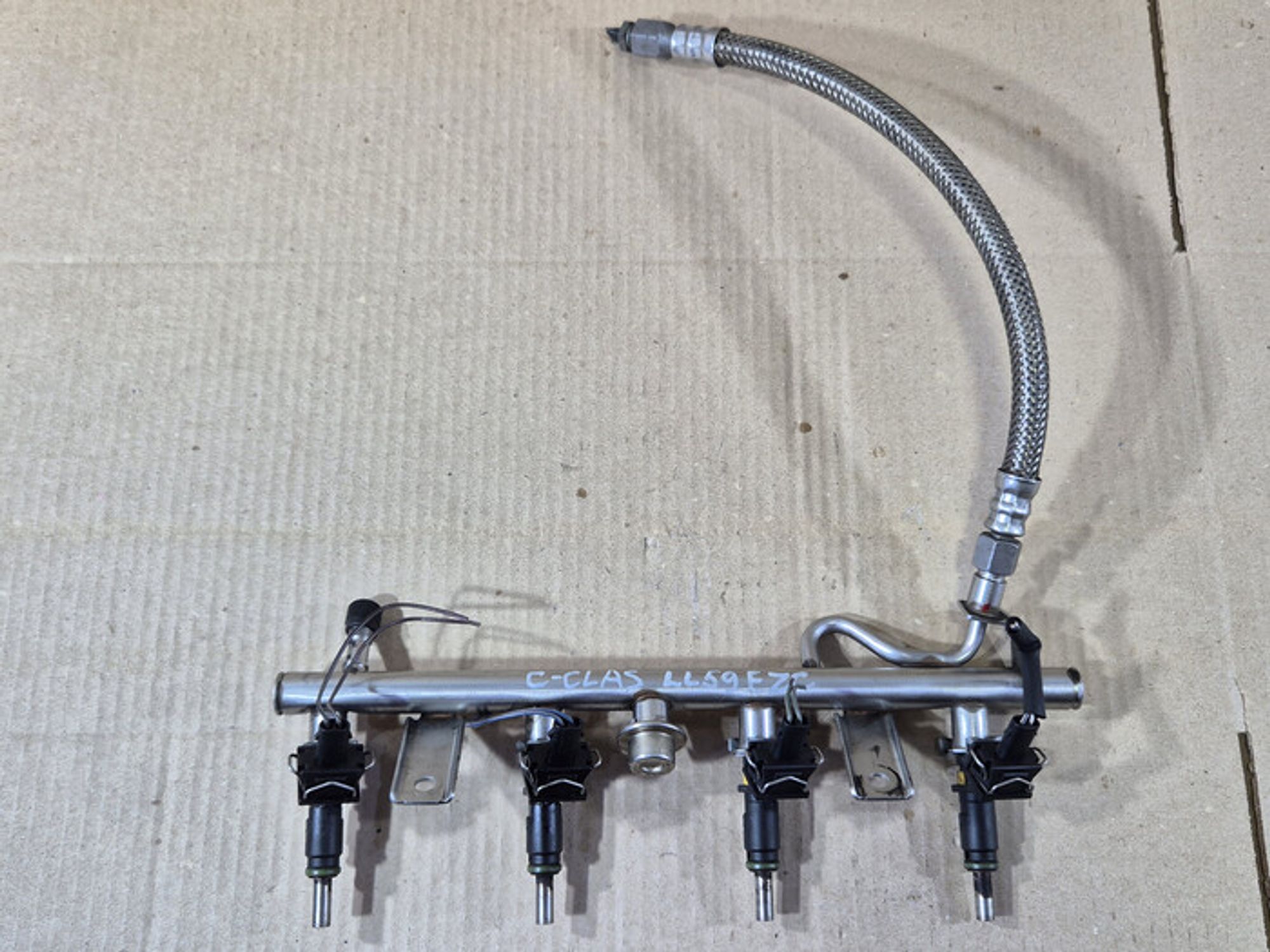 https://ycs.partsauto.market/partsauto-images/thmbs/78ee0fb3787e2dce013ed29fc8a1120c/3fc15bc735e11aa46c5639f9e0895b5b/a27c4c68208e62a2fda84a0de2aa4820.jpg