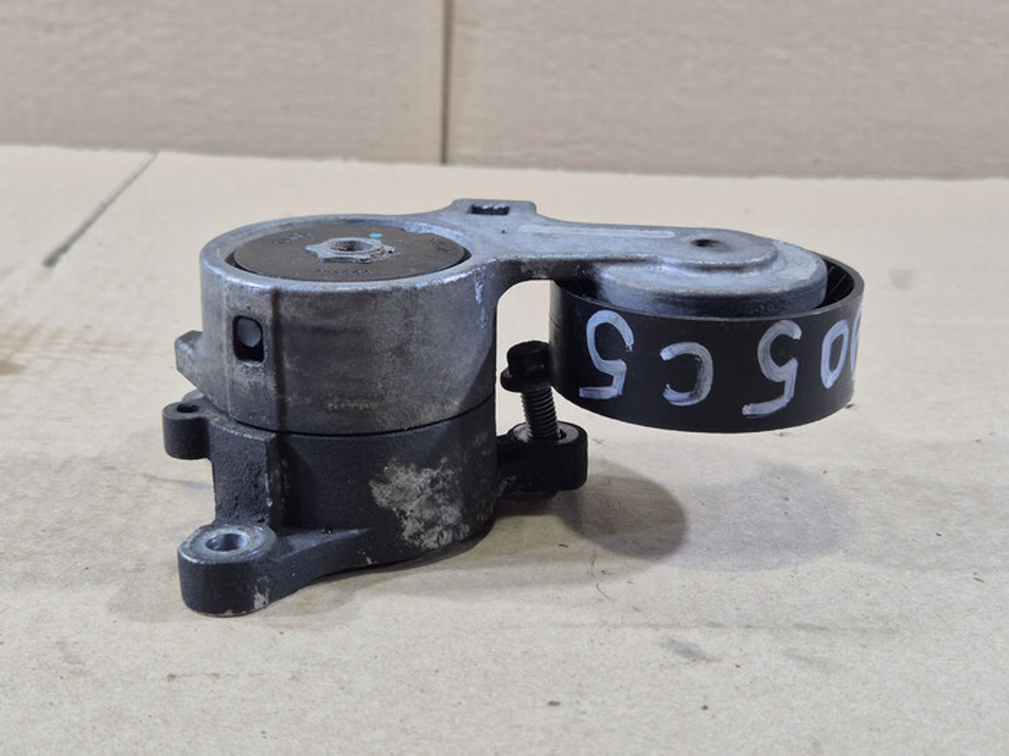 https://ycs.partsauto.market/partsauto-images/thmbs/78ee0fb3787e2dce013ed29fc8a1120c/444891032d99f0f86daaf5345404ffc2/fbb818923fb93fcff90834cf9c629efd.jpg